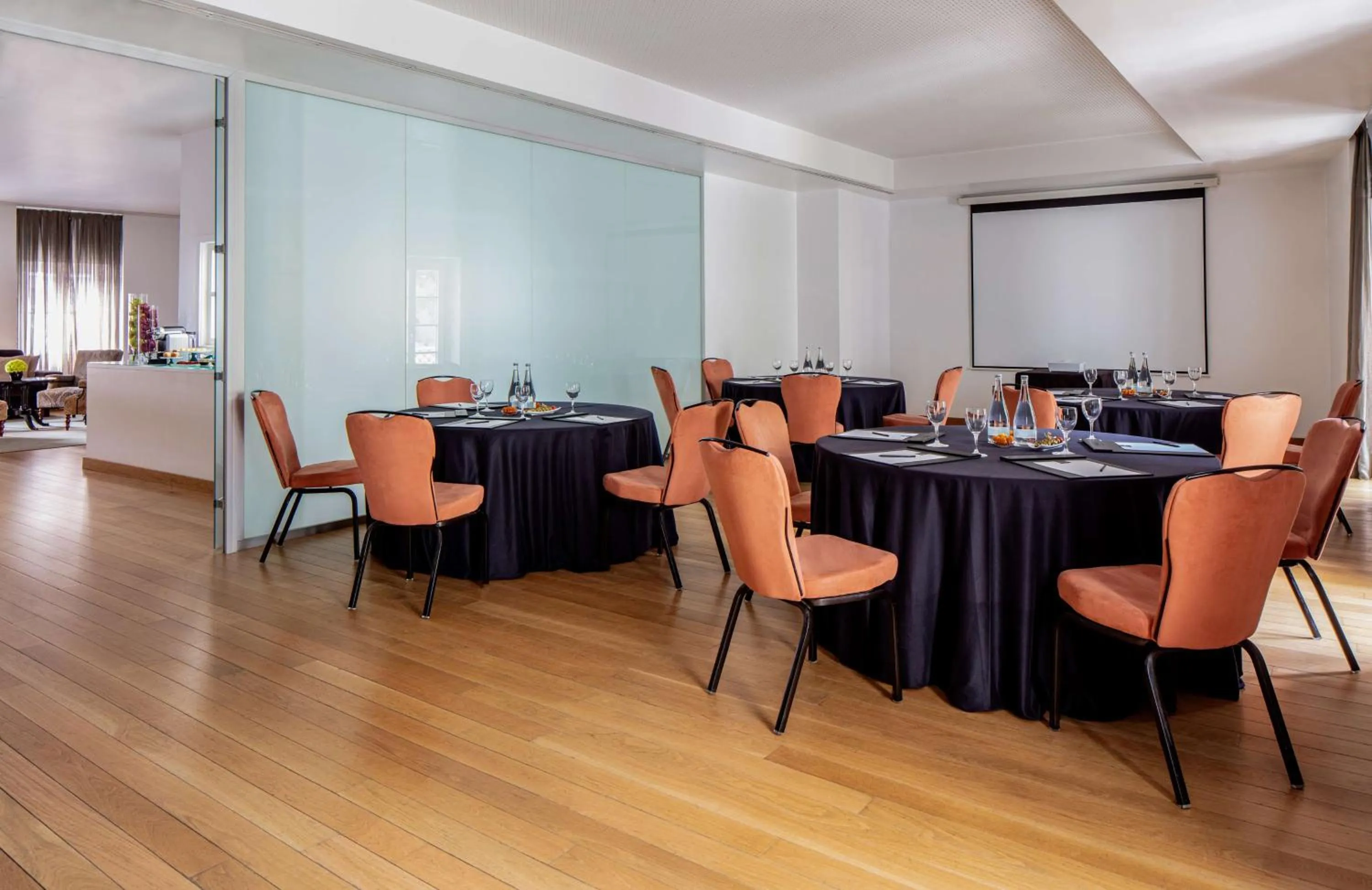 Meeting/conference room in Tivoli Avenida Liberdade Lisboa – A Leading Hotel of the World