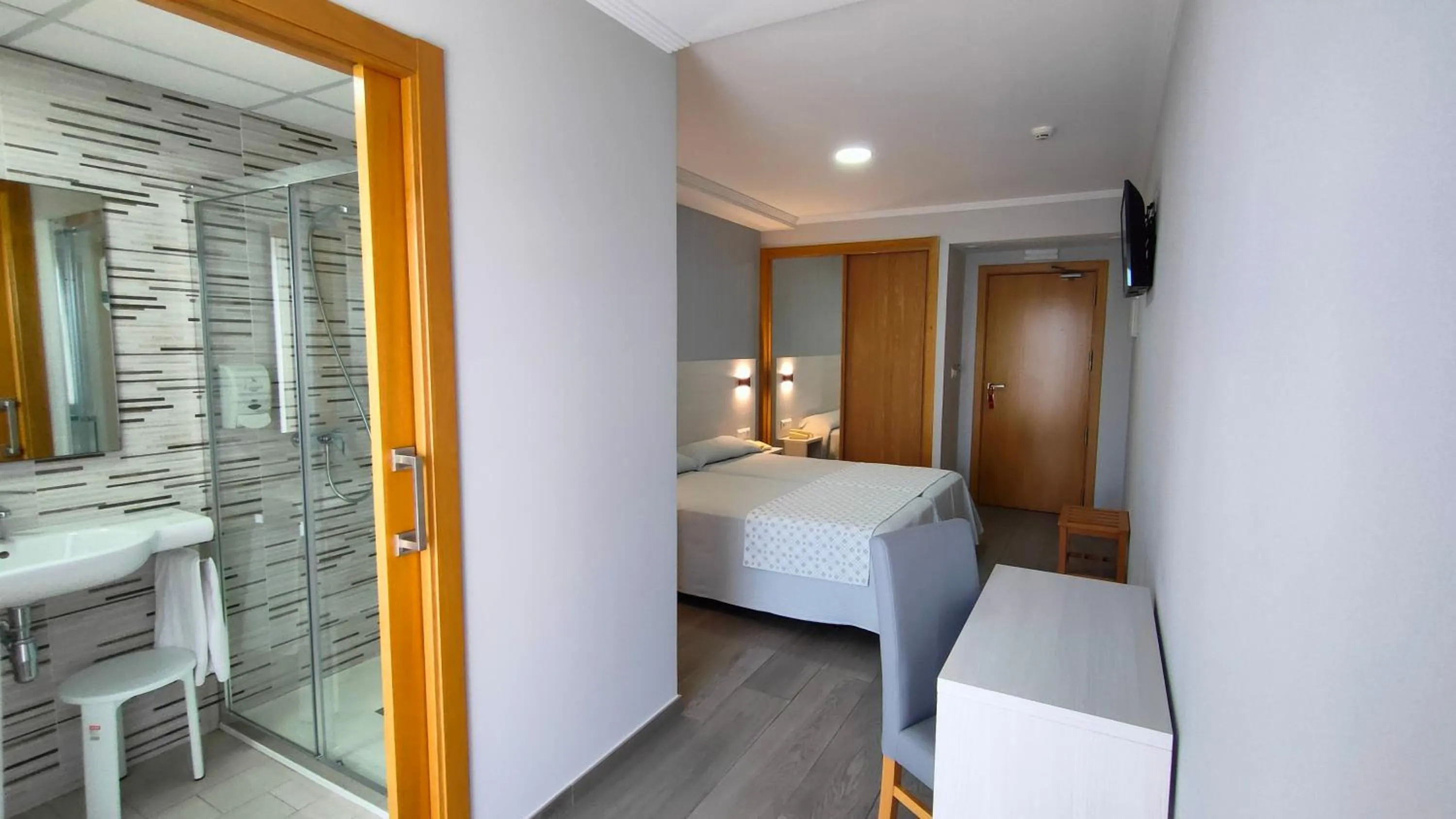 Photo of the whole room, Bed in Hotel La Lanzada