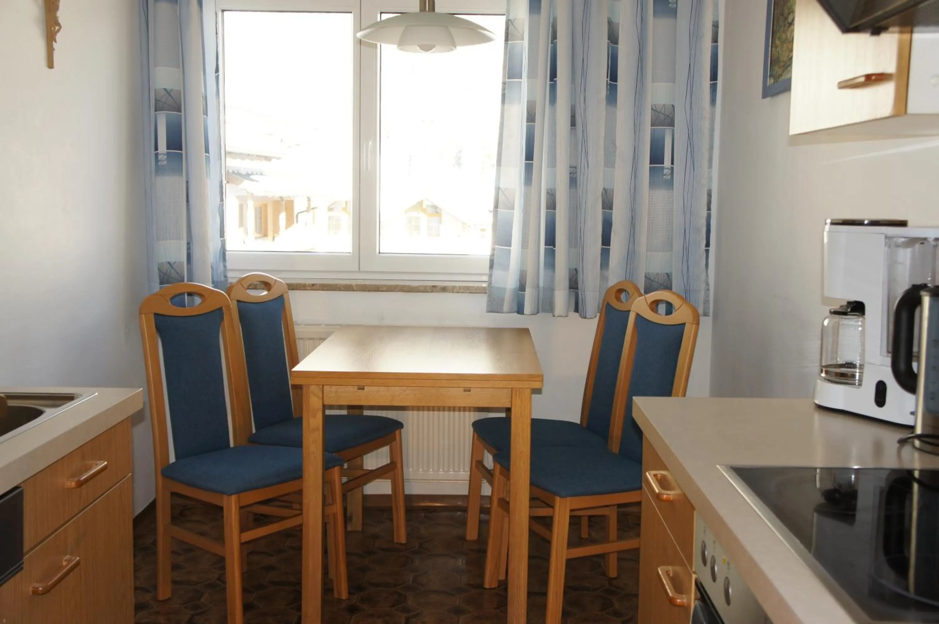 Coffee/tea facilities in Appartements Gärtner