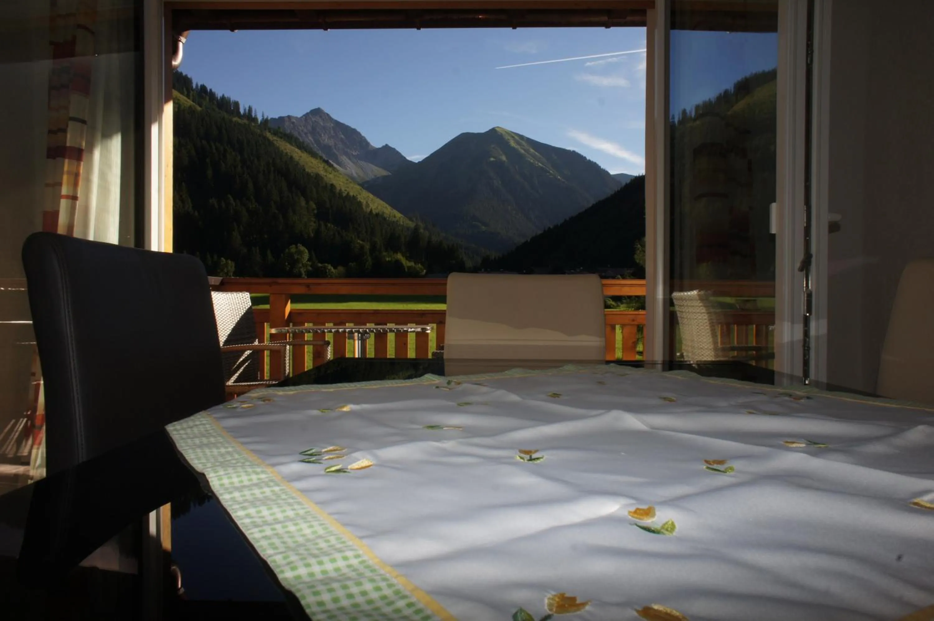 View (from property/room), Bed in Appartements Gärtner