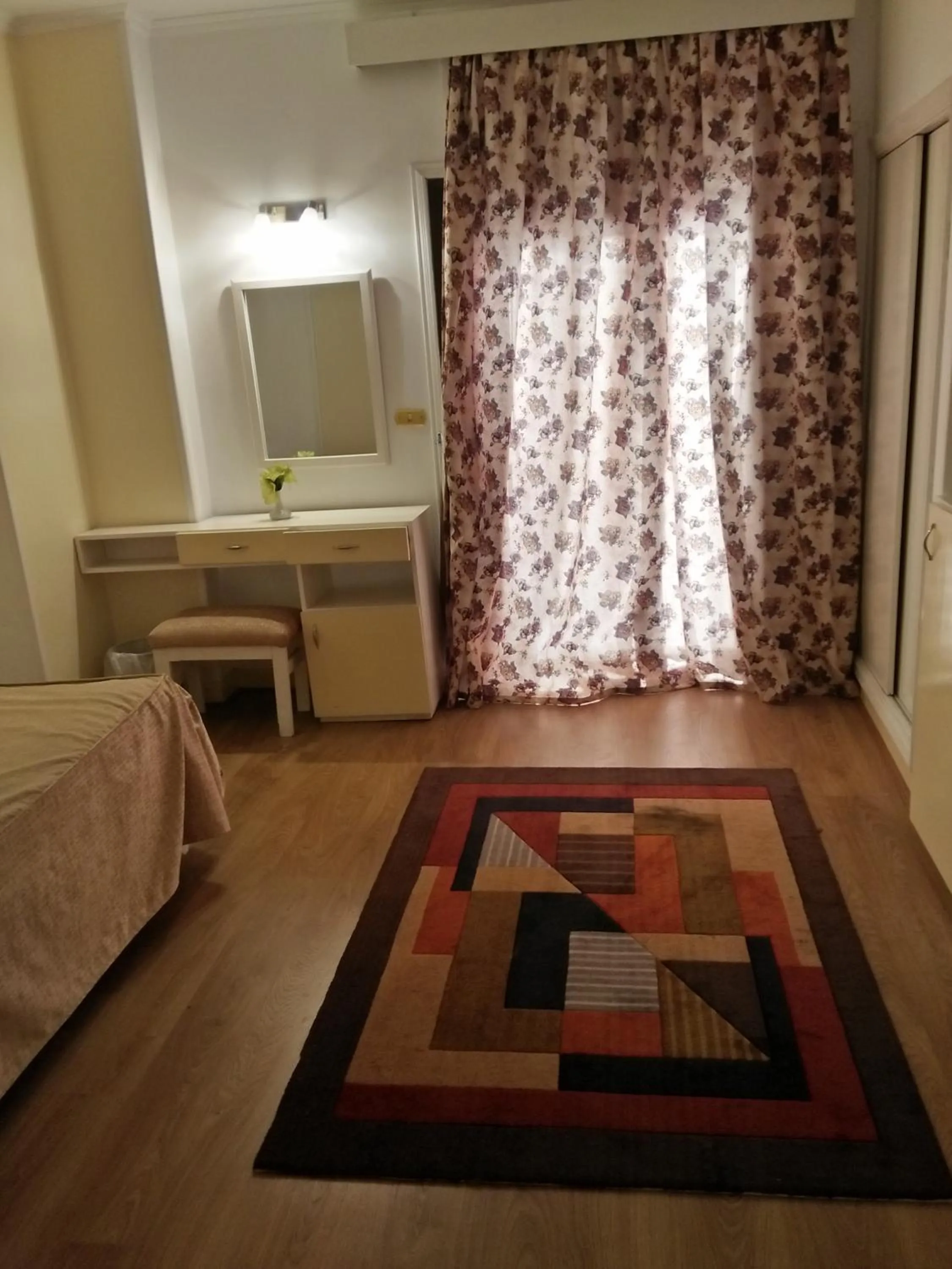 Bed in Beirut Hotel Cairo