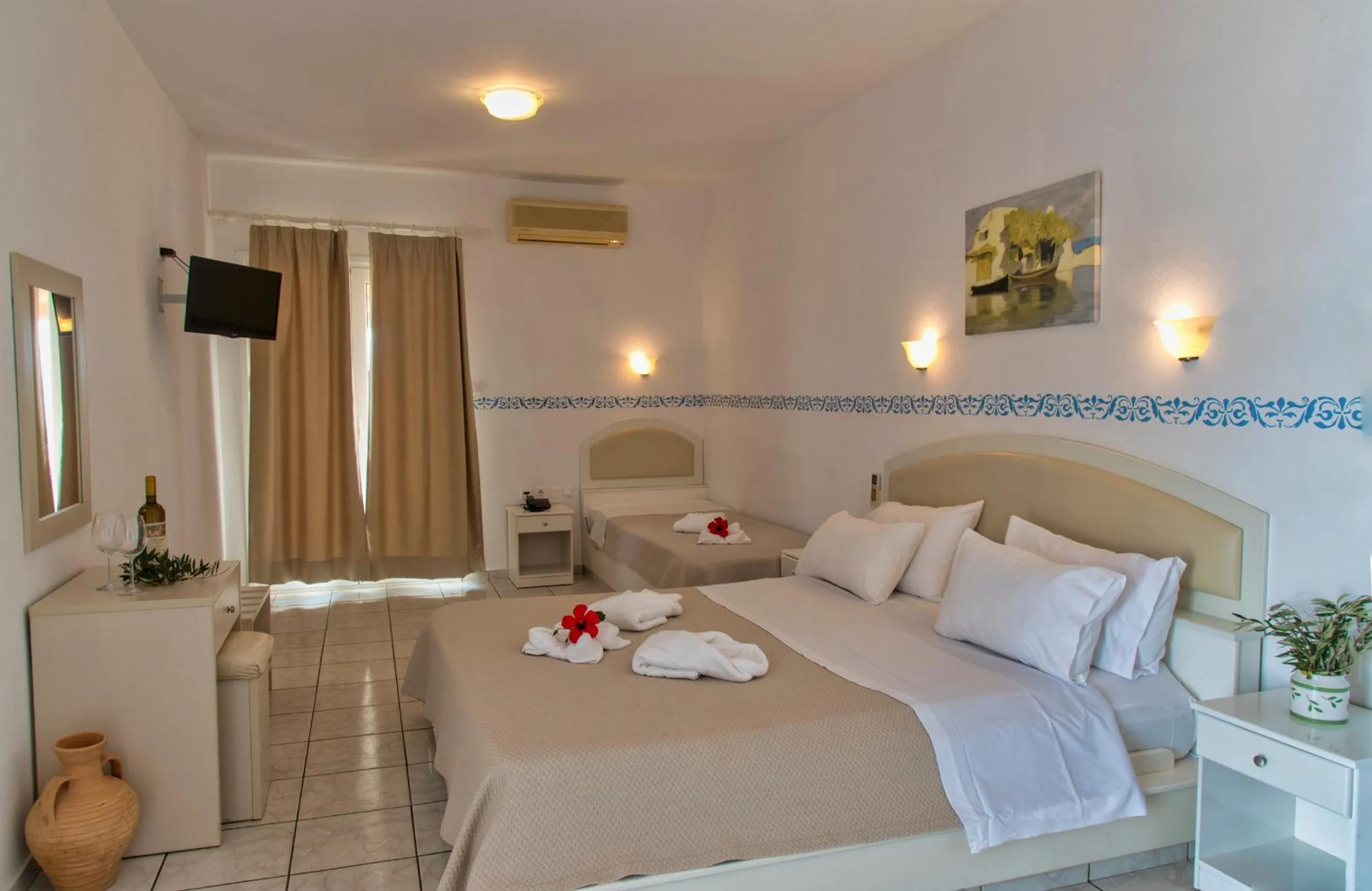 Photo of the whole room, Bed in Castri Village Hotel