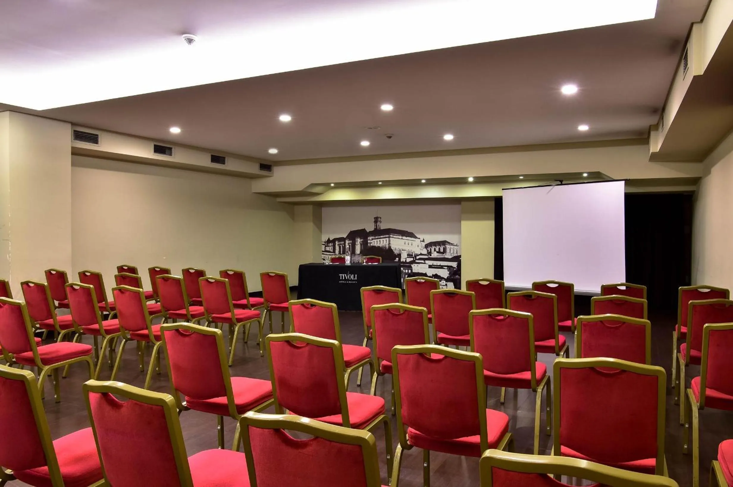 Business facilities in Tivoli Coimbra Hotel