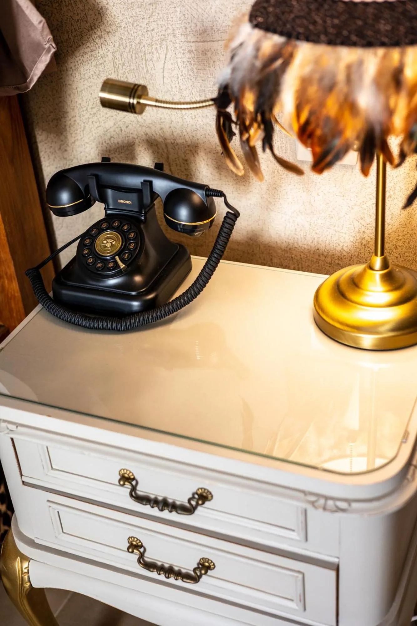 Decorative detail in Le Clos Violette et Le 11 D'Aglaé - Appart' Hôtel de Charme Design de Luxe