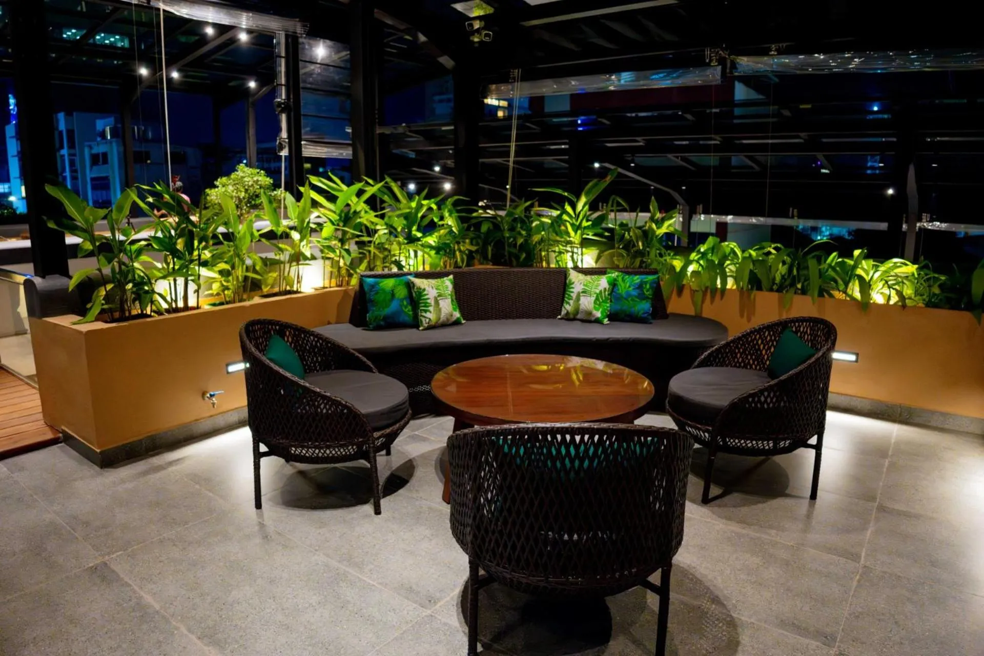 Restaurant/places to eat in Colombo Court Hotel & Spa