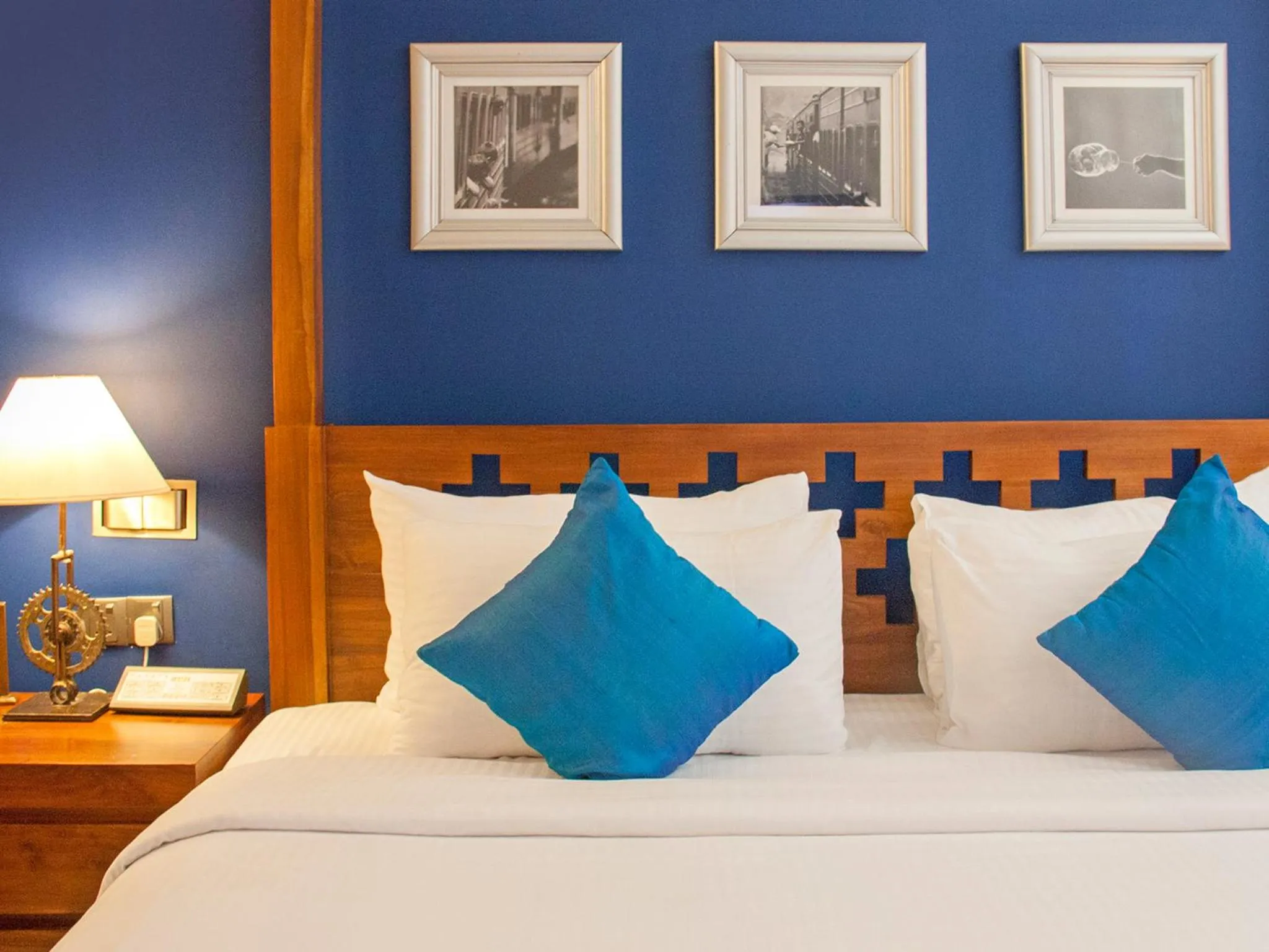 Bedroom, Bed in Colombo Court Hotel & Spa