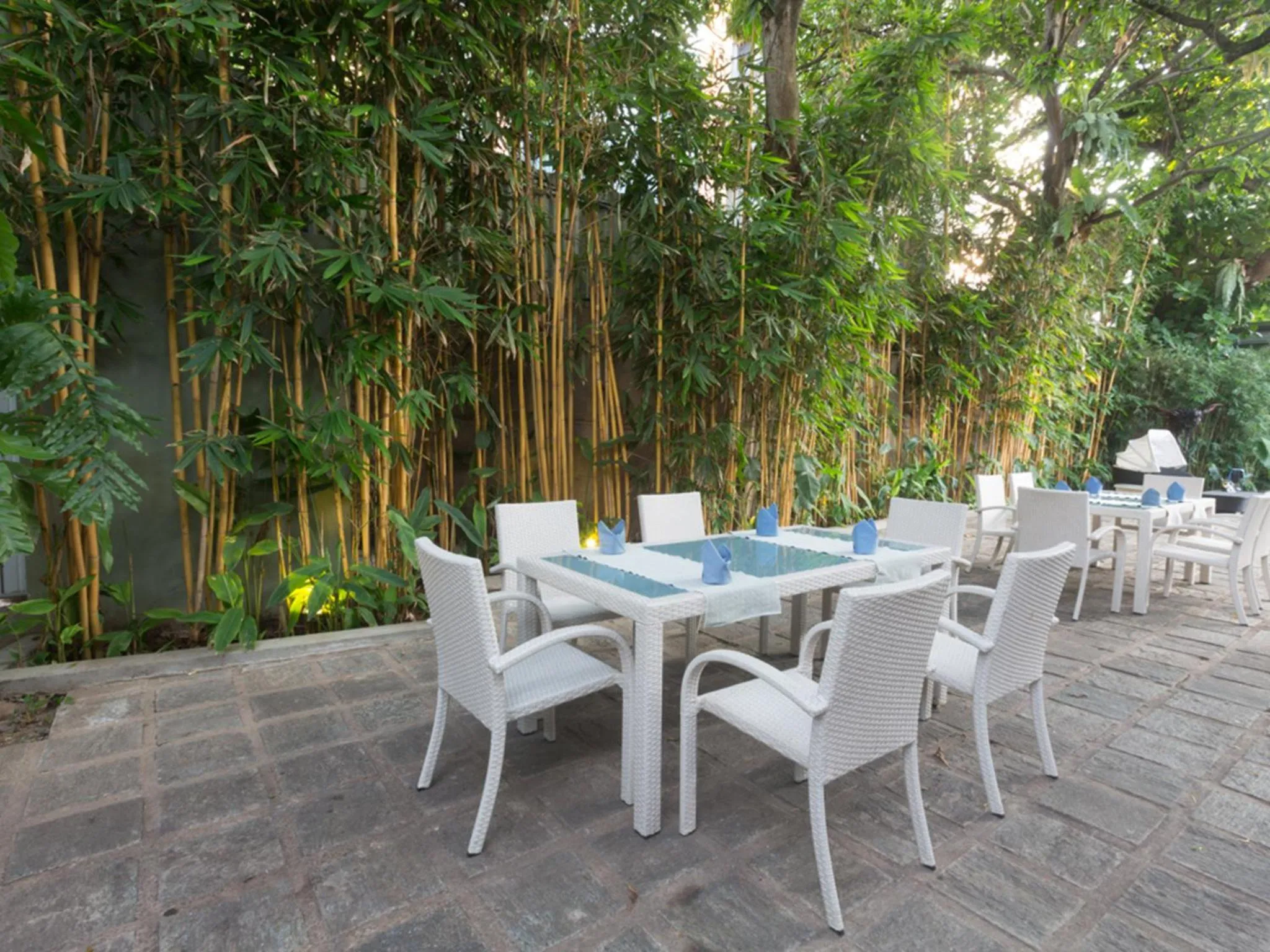 Restaurant/places to eat in Colombo Court Hotel & Spa