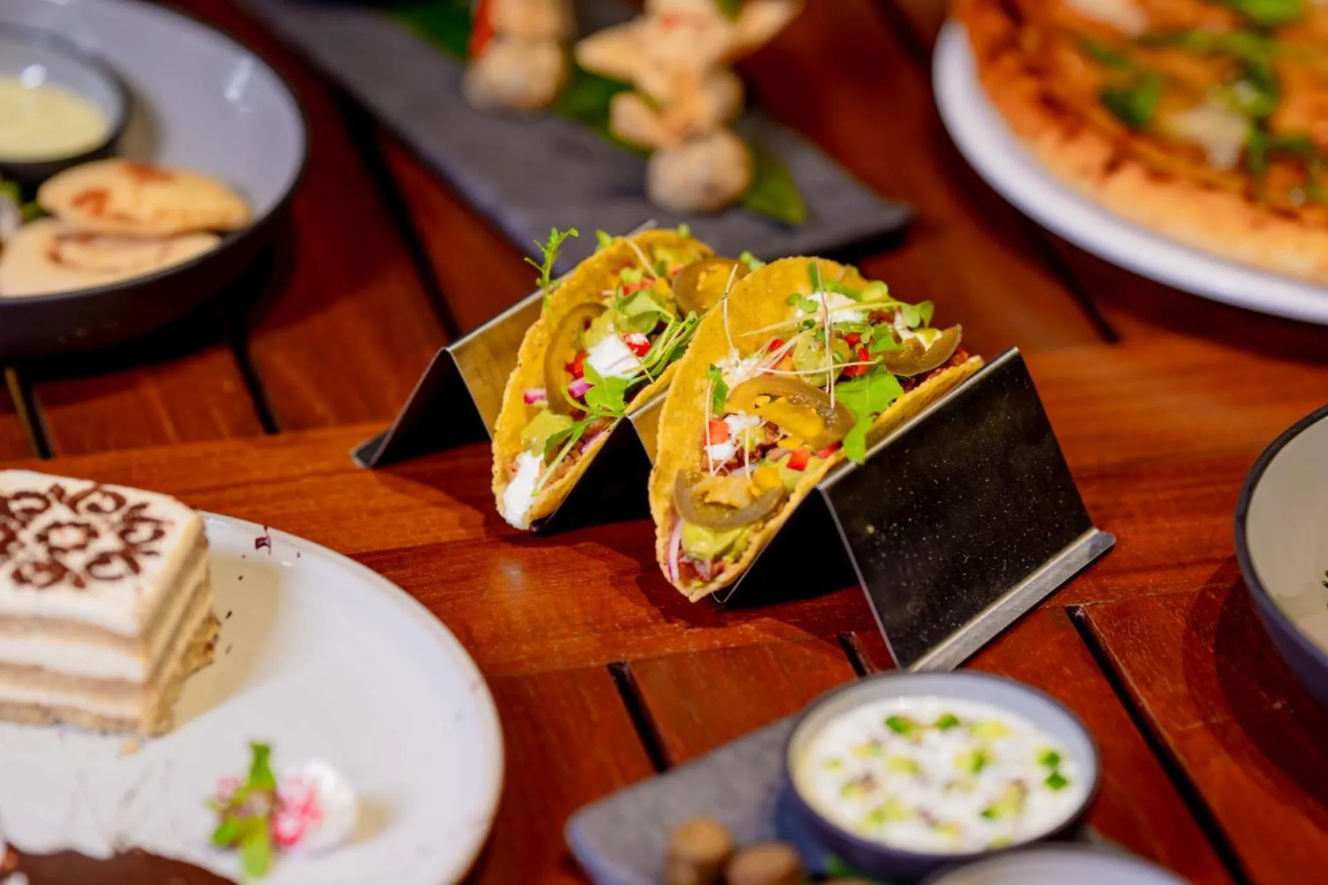 Restaurant/places to eat in Colombo Court Hotel & Spa