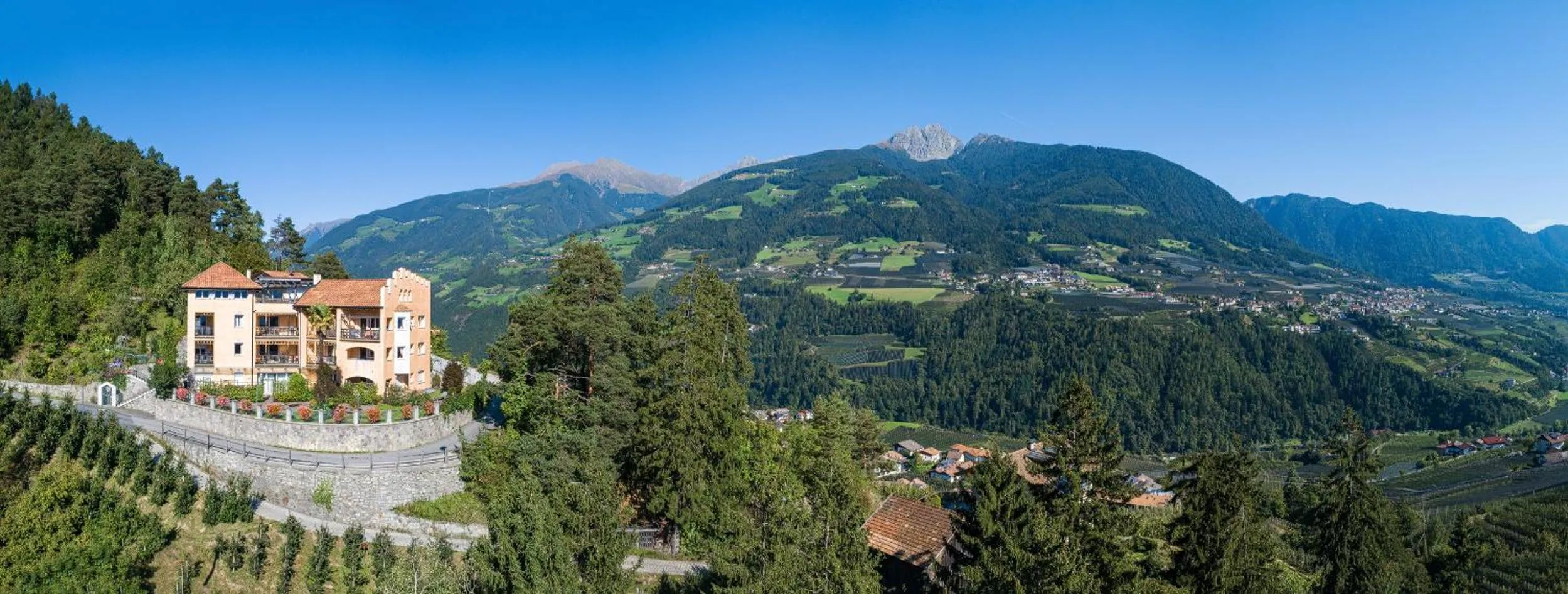 Property building in Appartementhaus Am Waalweg