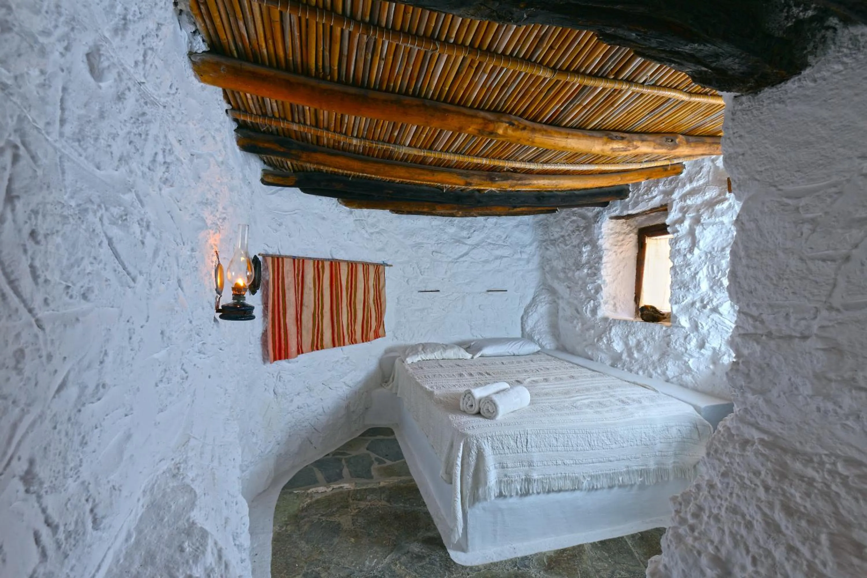 Photo of the whole room, Bed in Aspros Potamos