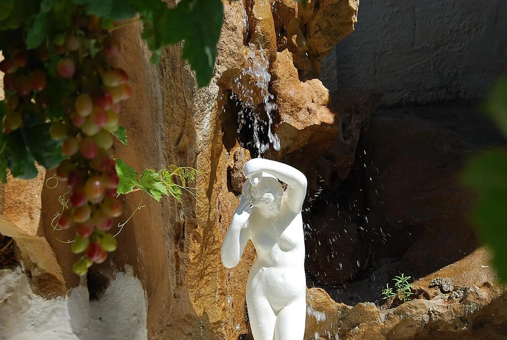 Decorative detail in Hotel Marina Village