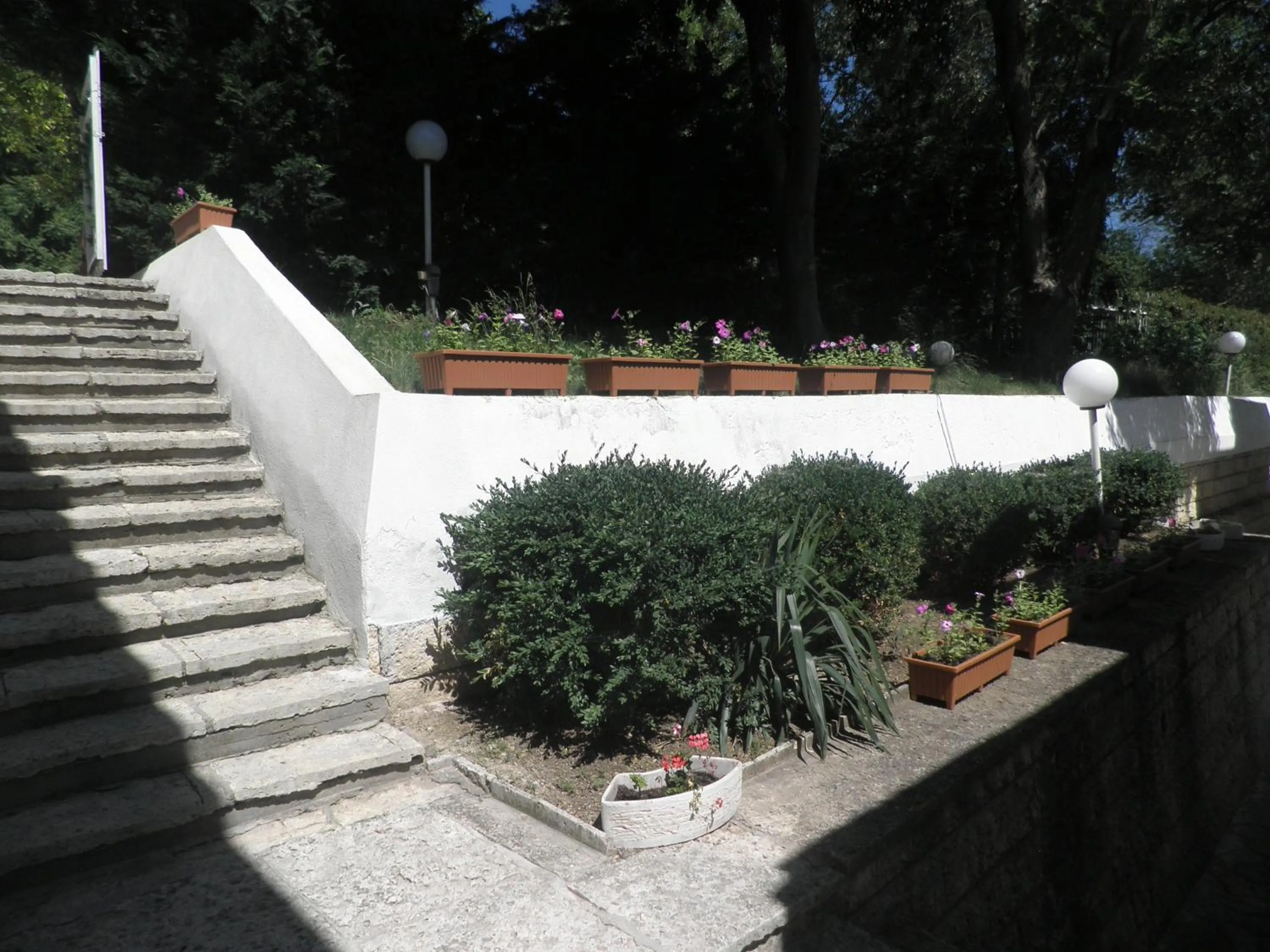 Day in Hotel Oasis - Beach Access