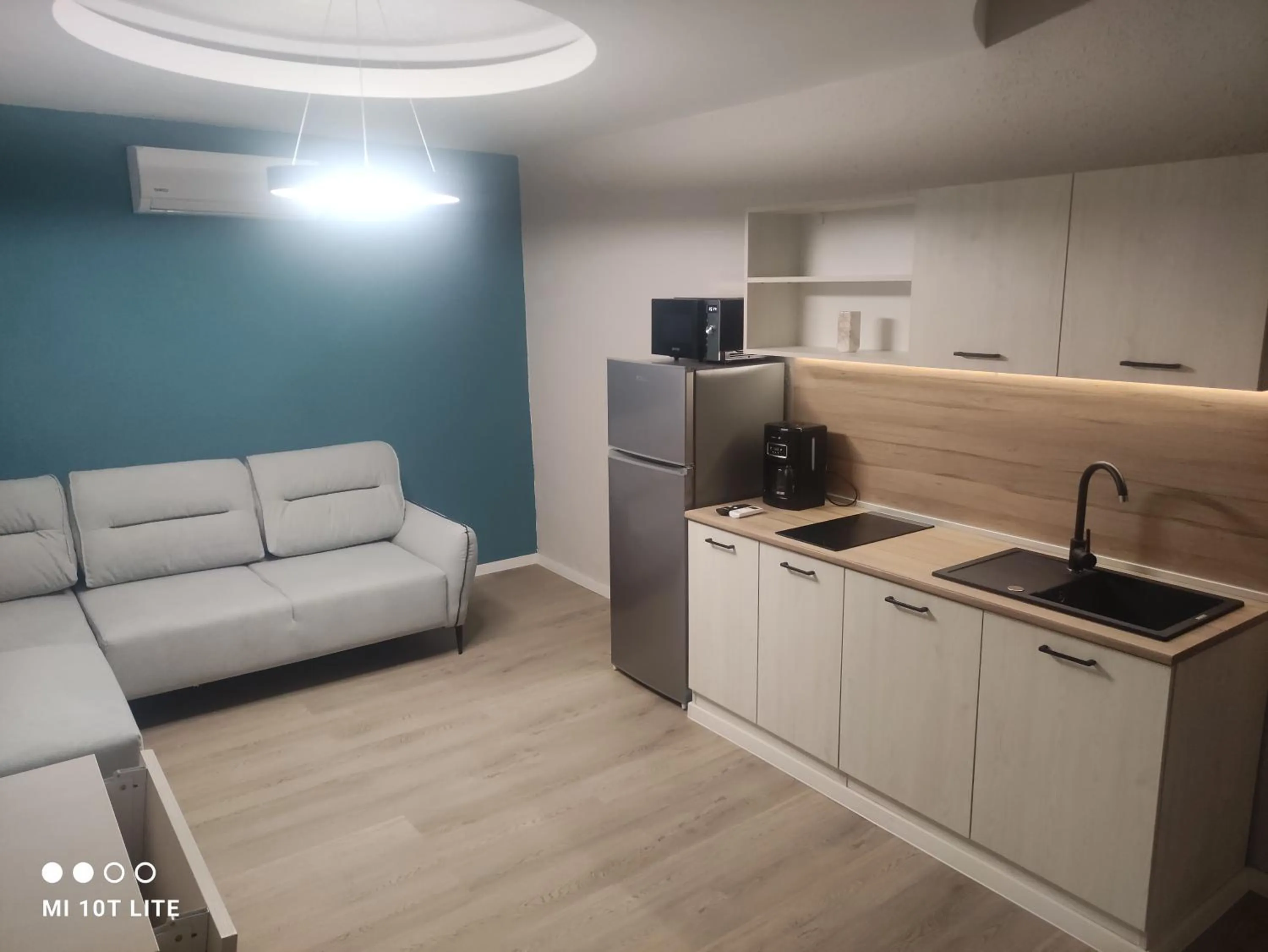 Kitchen or kitchenette in Hotel Oasis - Beach Access