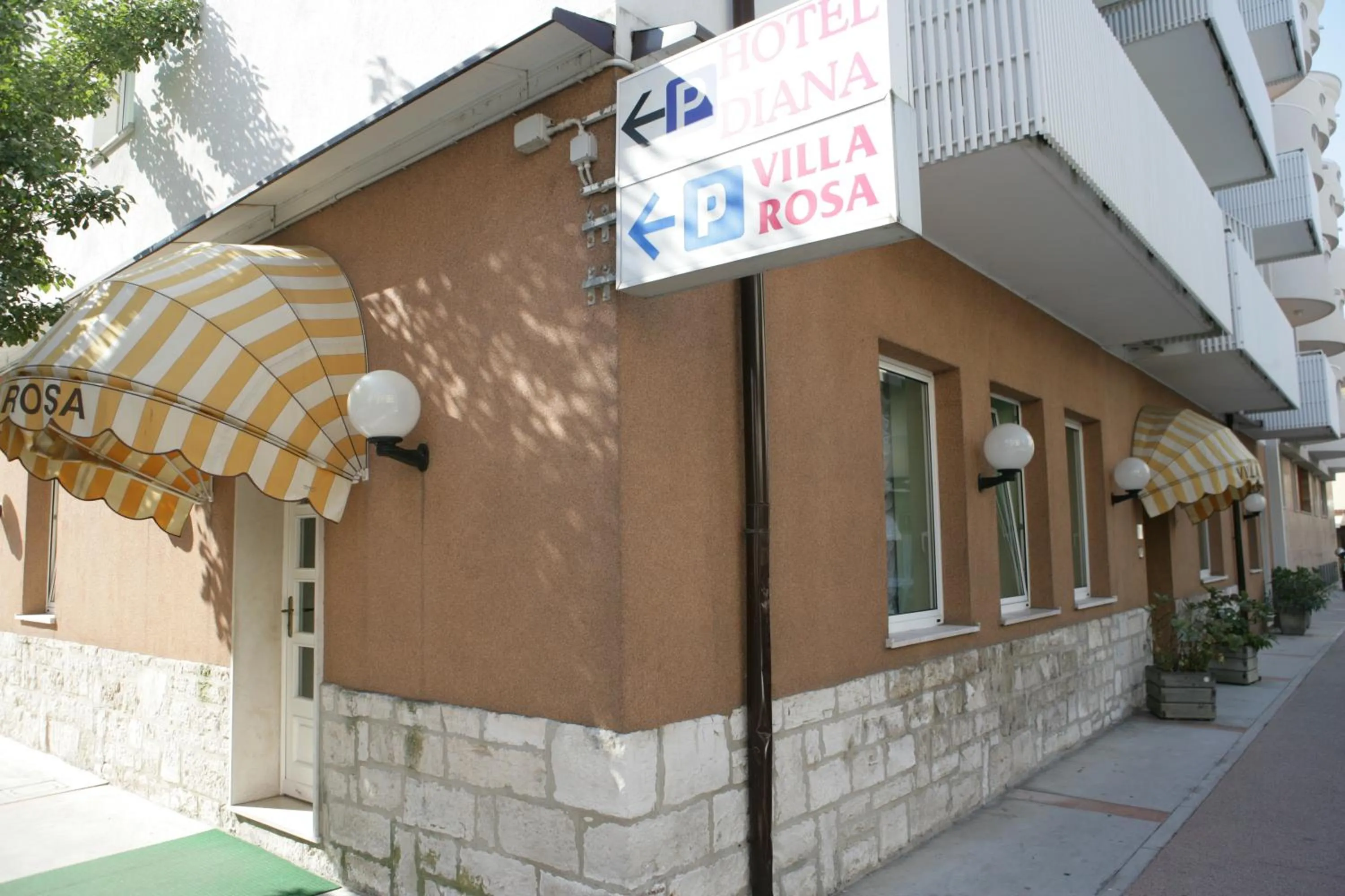 Area and facilities in Hotel Villa Rosa