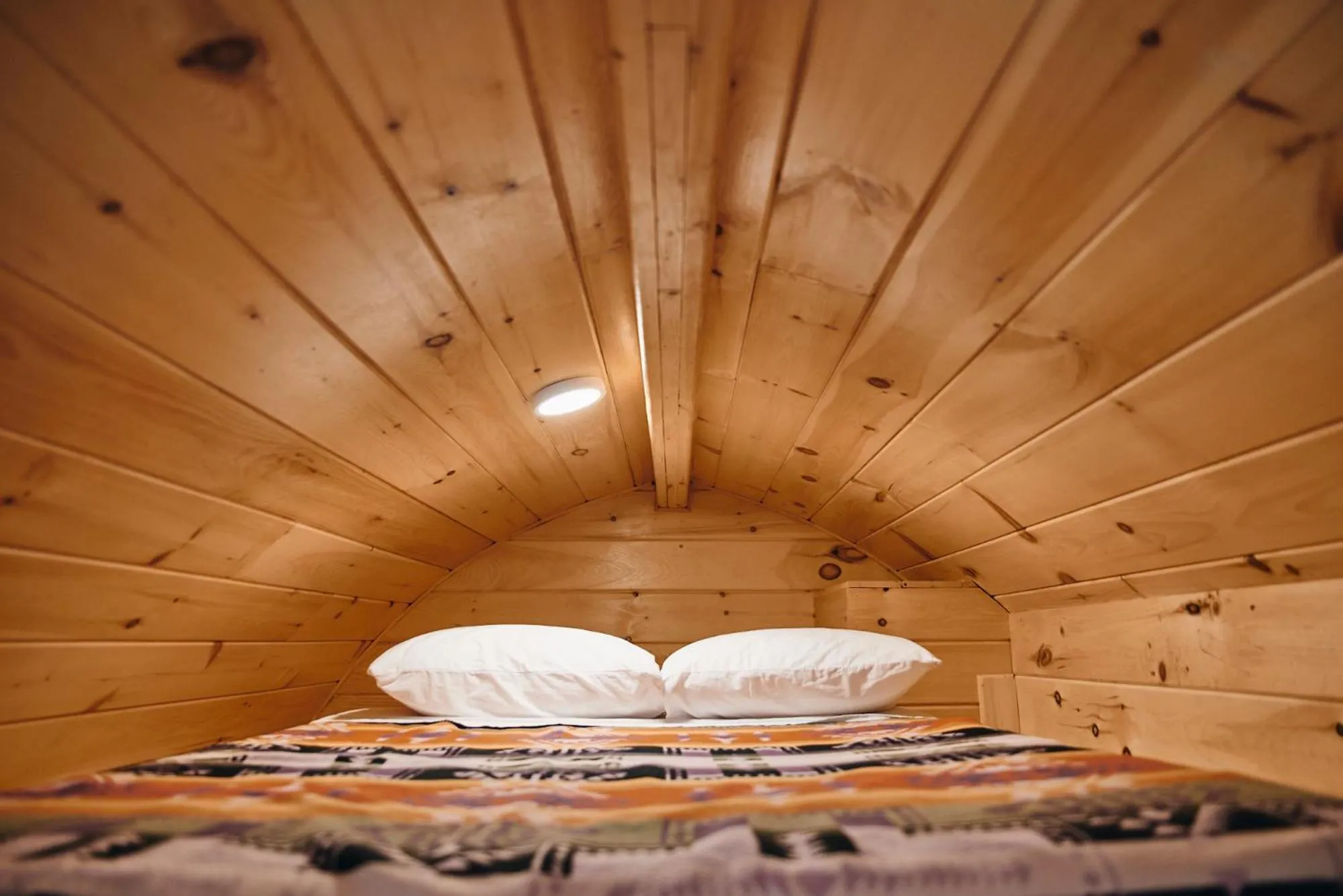 Bedroom, Bed in Parc Omega