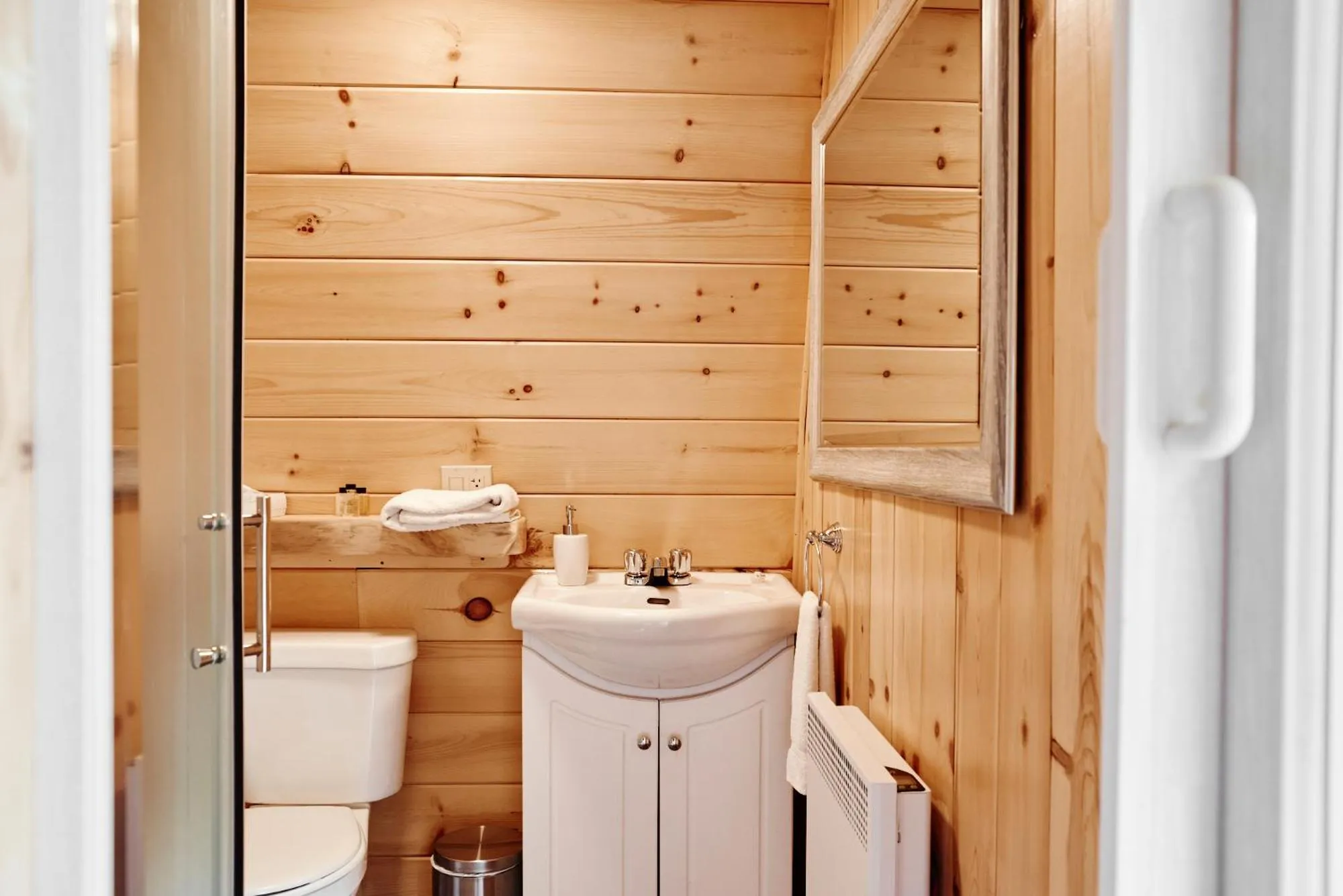 Toilet in Parc Omega