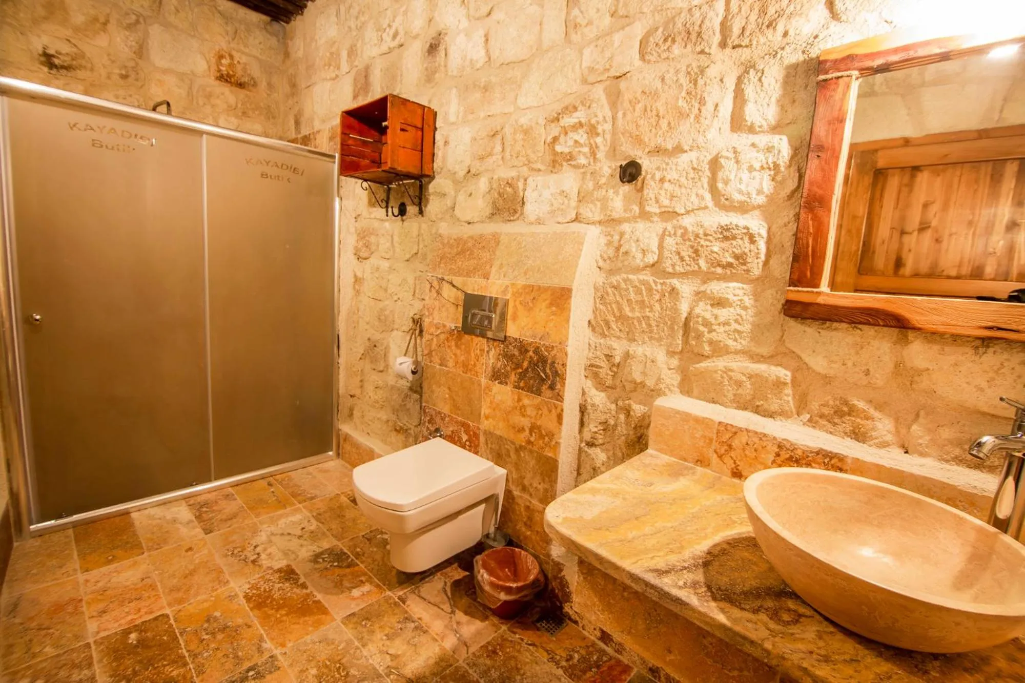 Shower in kayadibi cave hotel