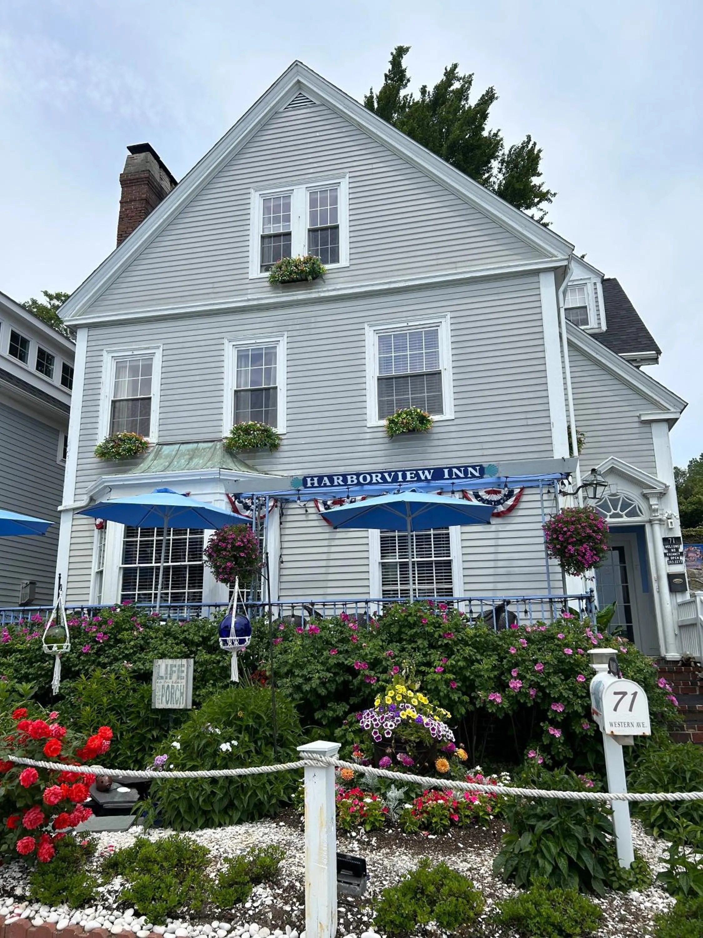 Property building in Harborview Inn