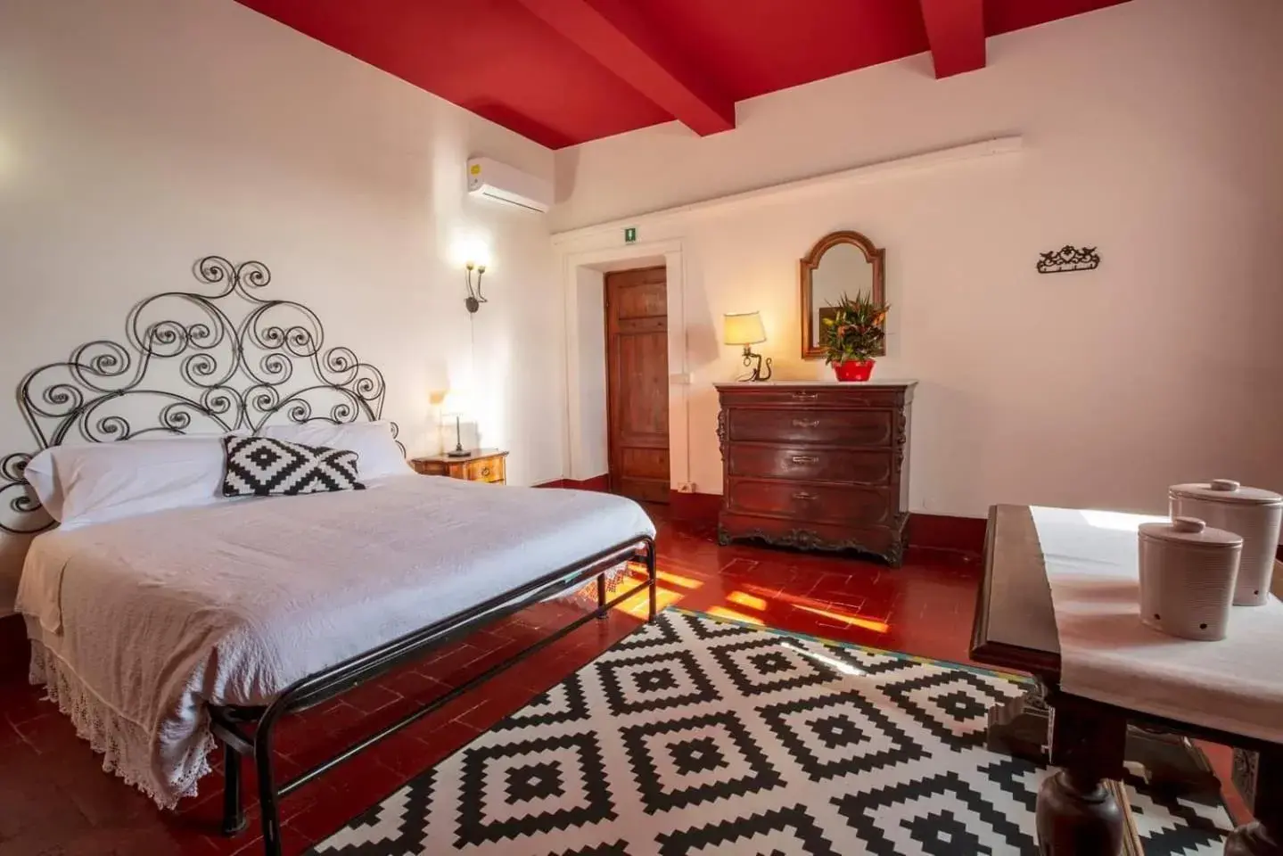 Deluxe Double Room with Bath in Agriturismo Villa Cavallini Deluxe Double Room with Bath in Agriturismo Villa Cavallini