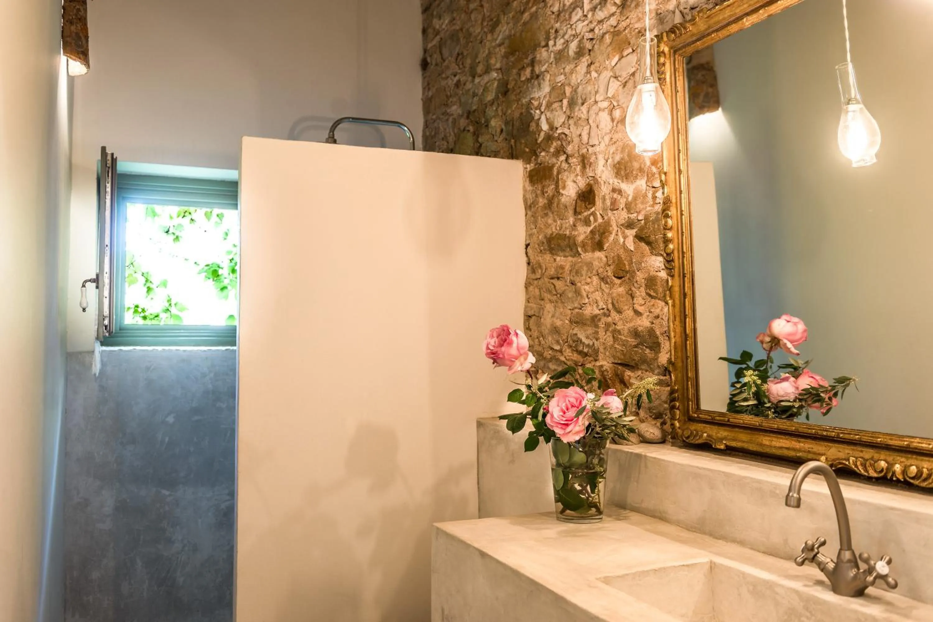 Bathroom in Can Bassa