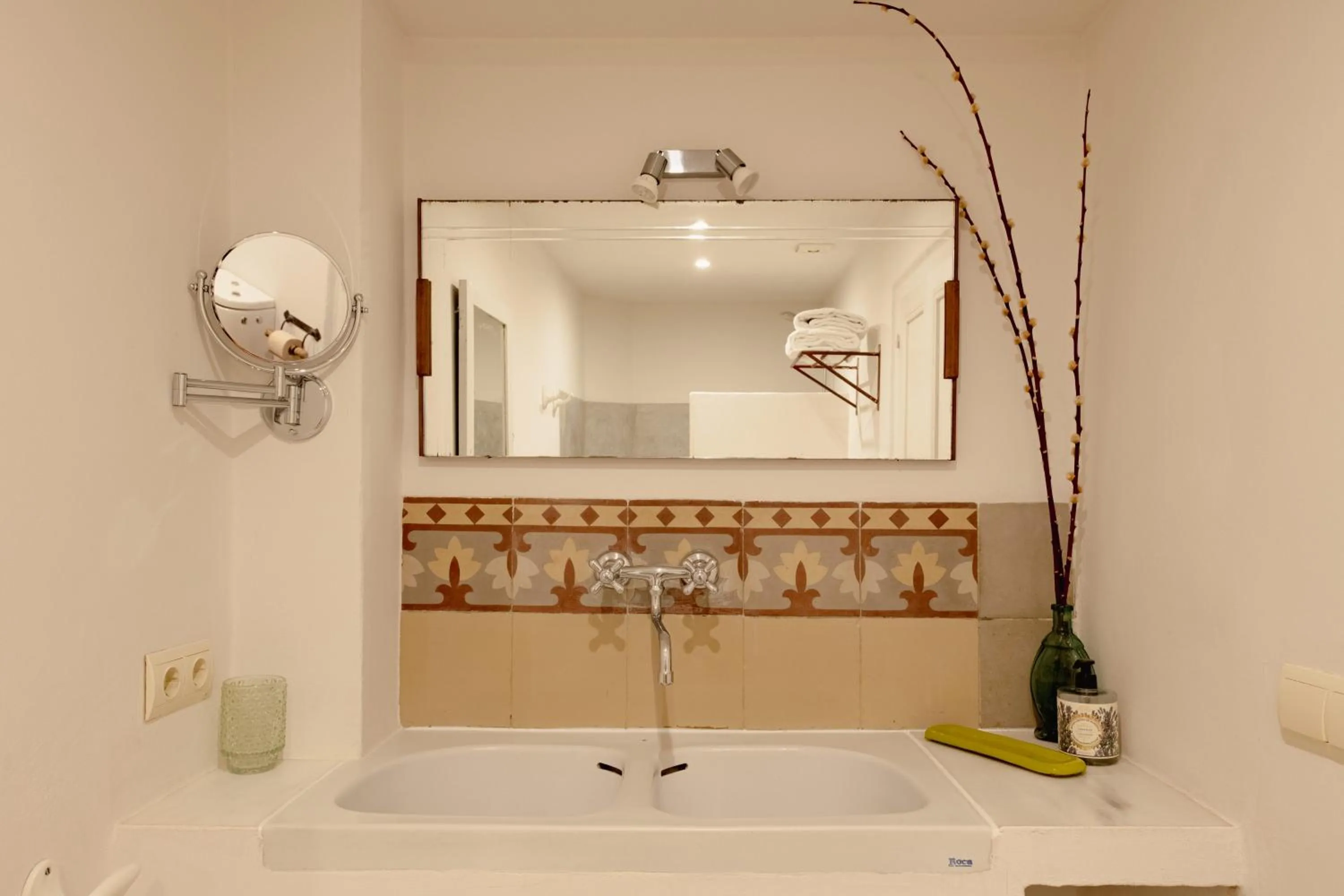 Bathroom in Can Bassa