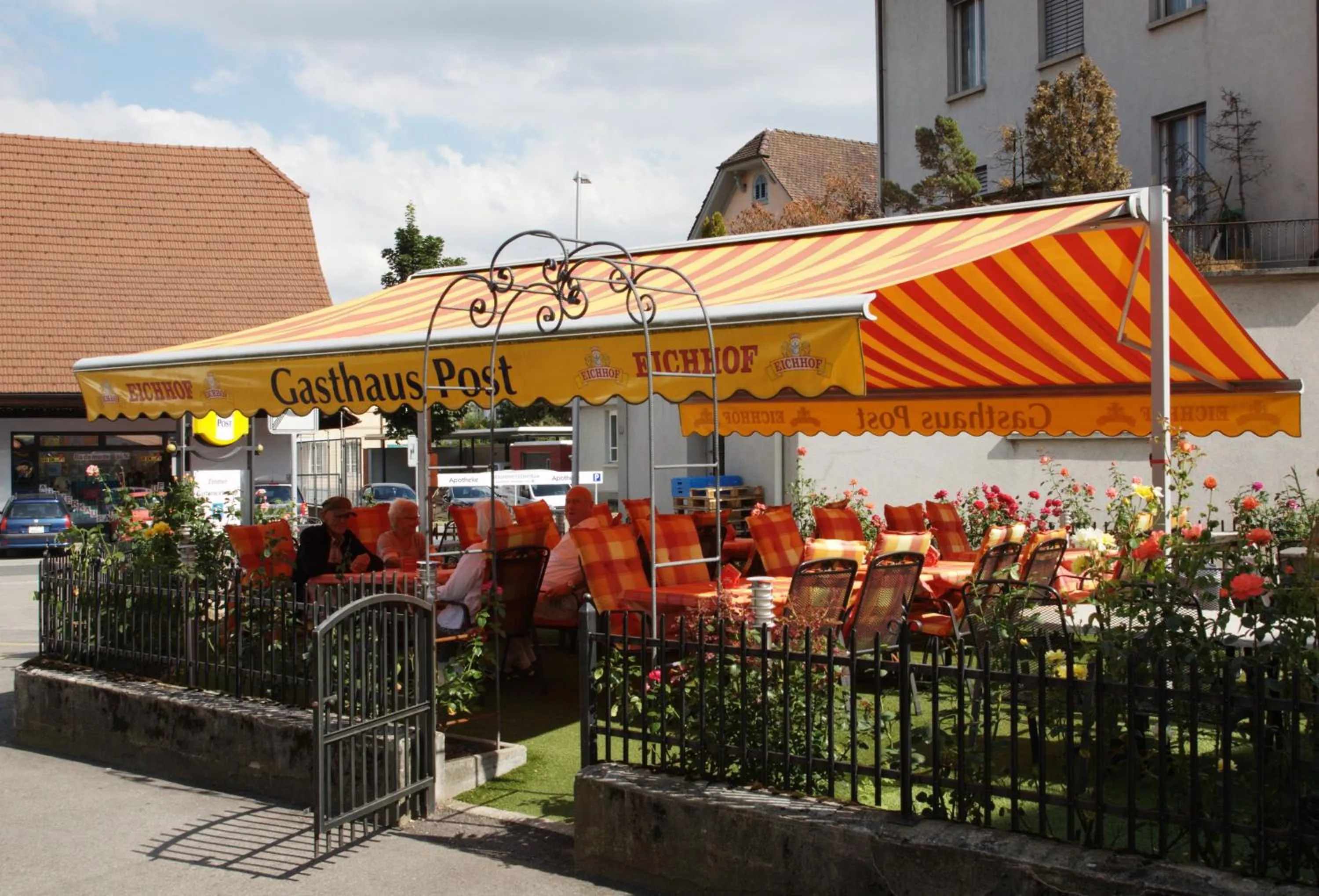 Restaurant/places to eat in Gasthaus Post