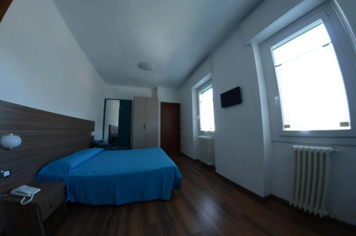 Bed in Hotel National