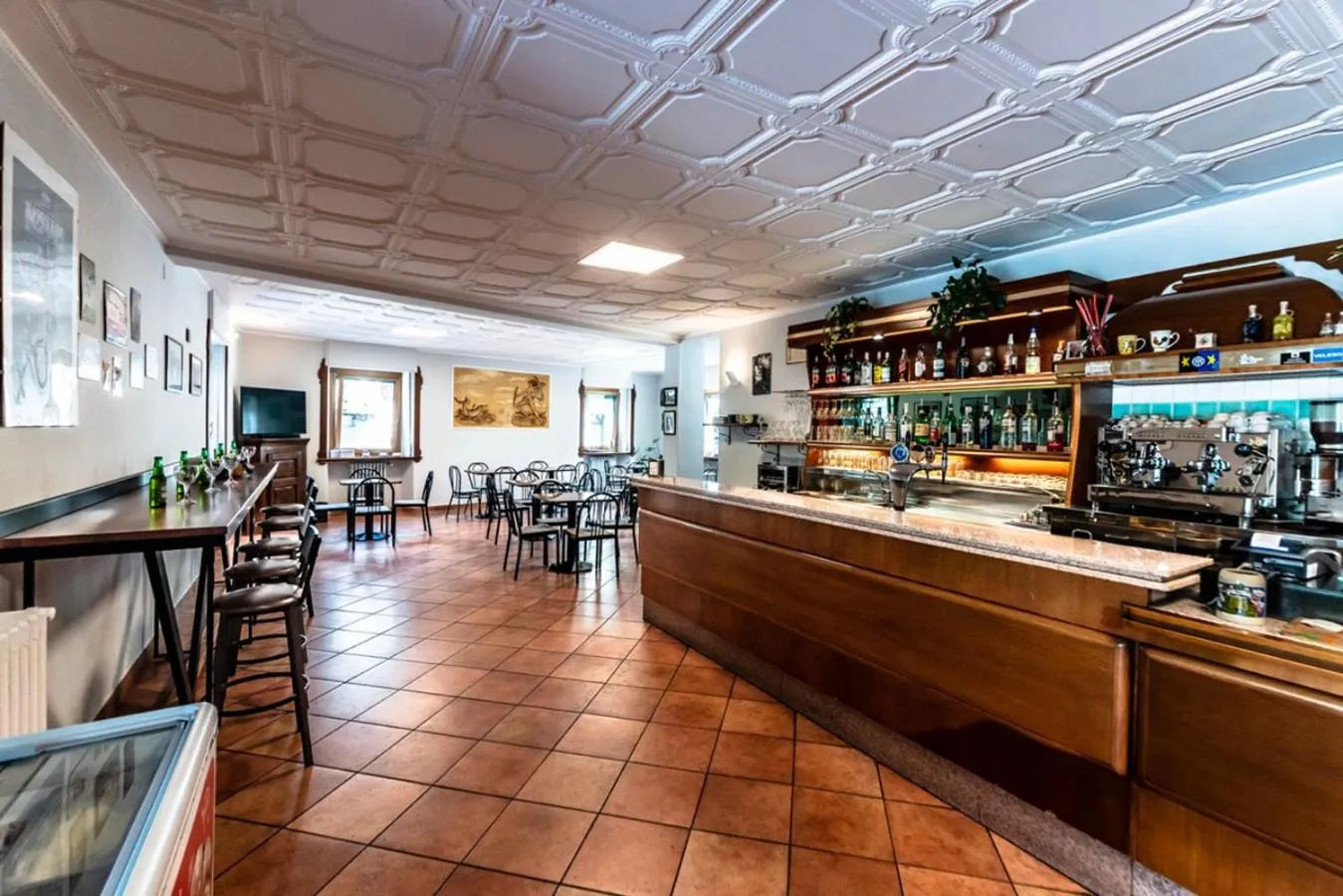 Communal lounge/ TV room in Hotel National