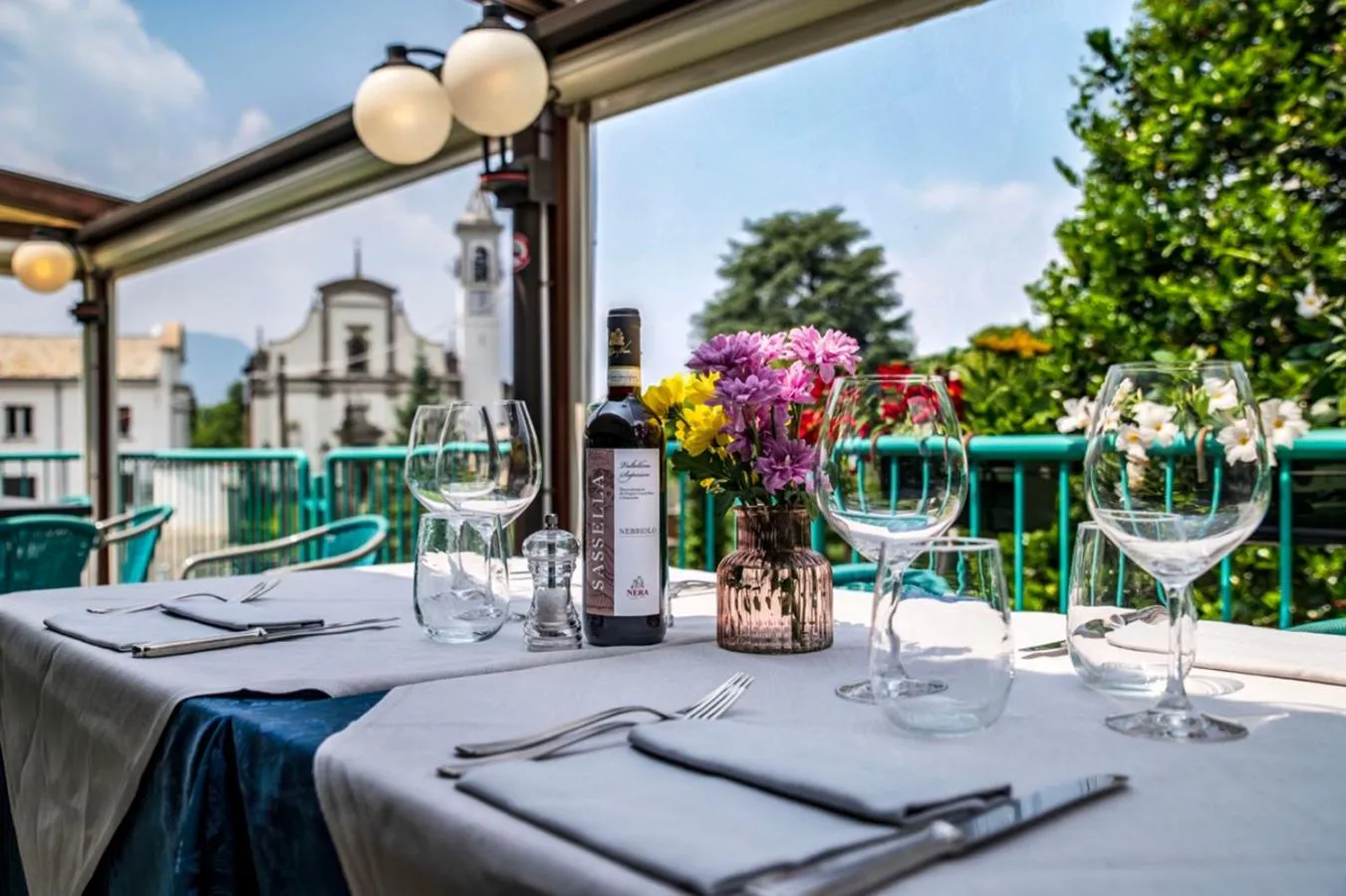 Restaurant/places to eat in Hotel National