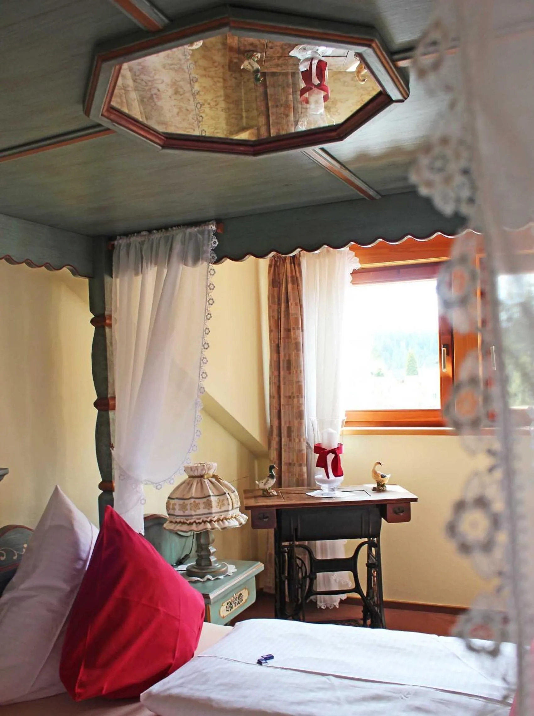 Bed in Hotel Adlerschanze