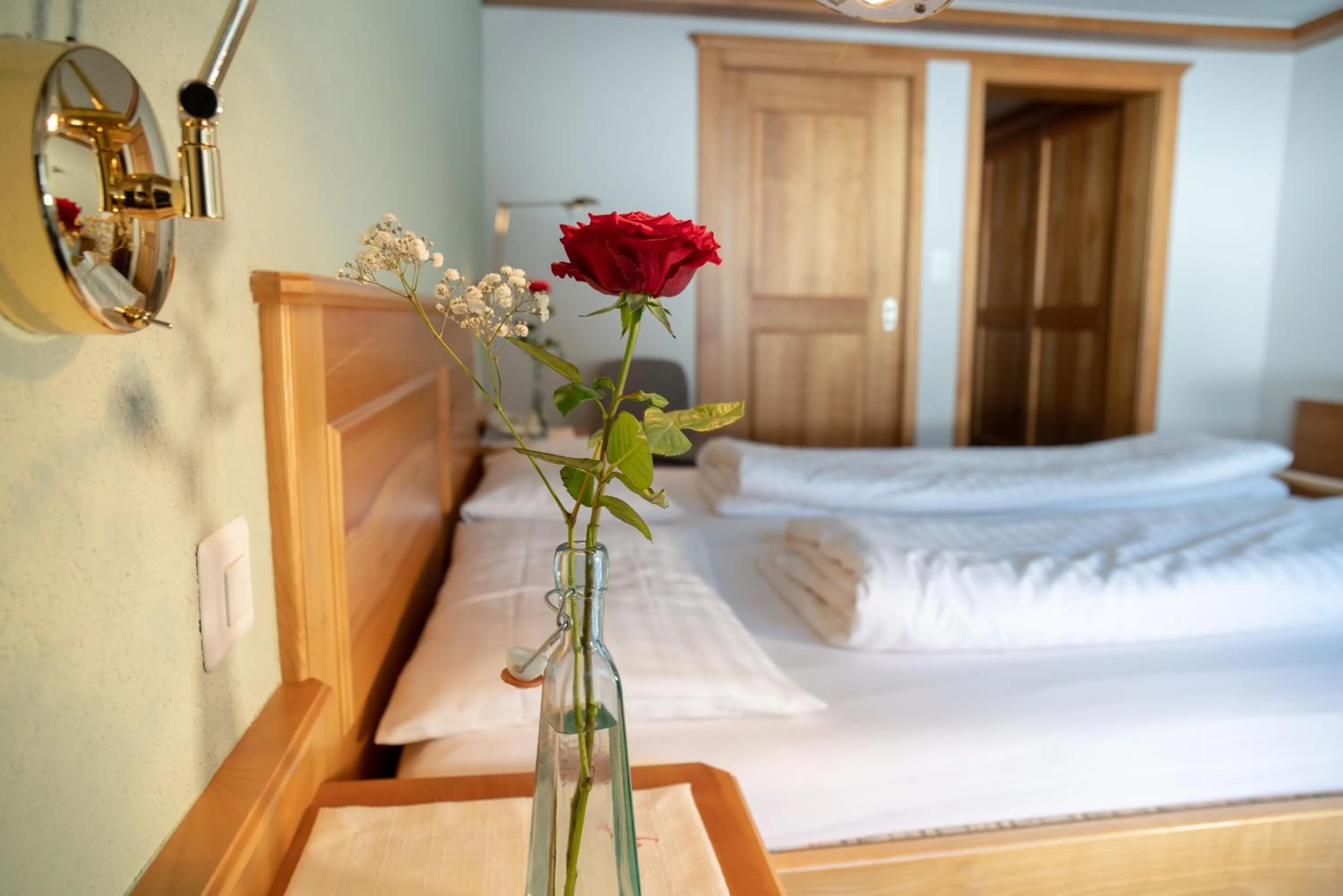 Bedroom, Bed in Hotel Stump's Alpenrose