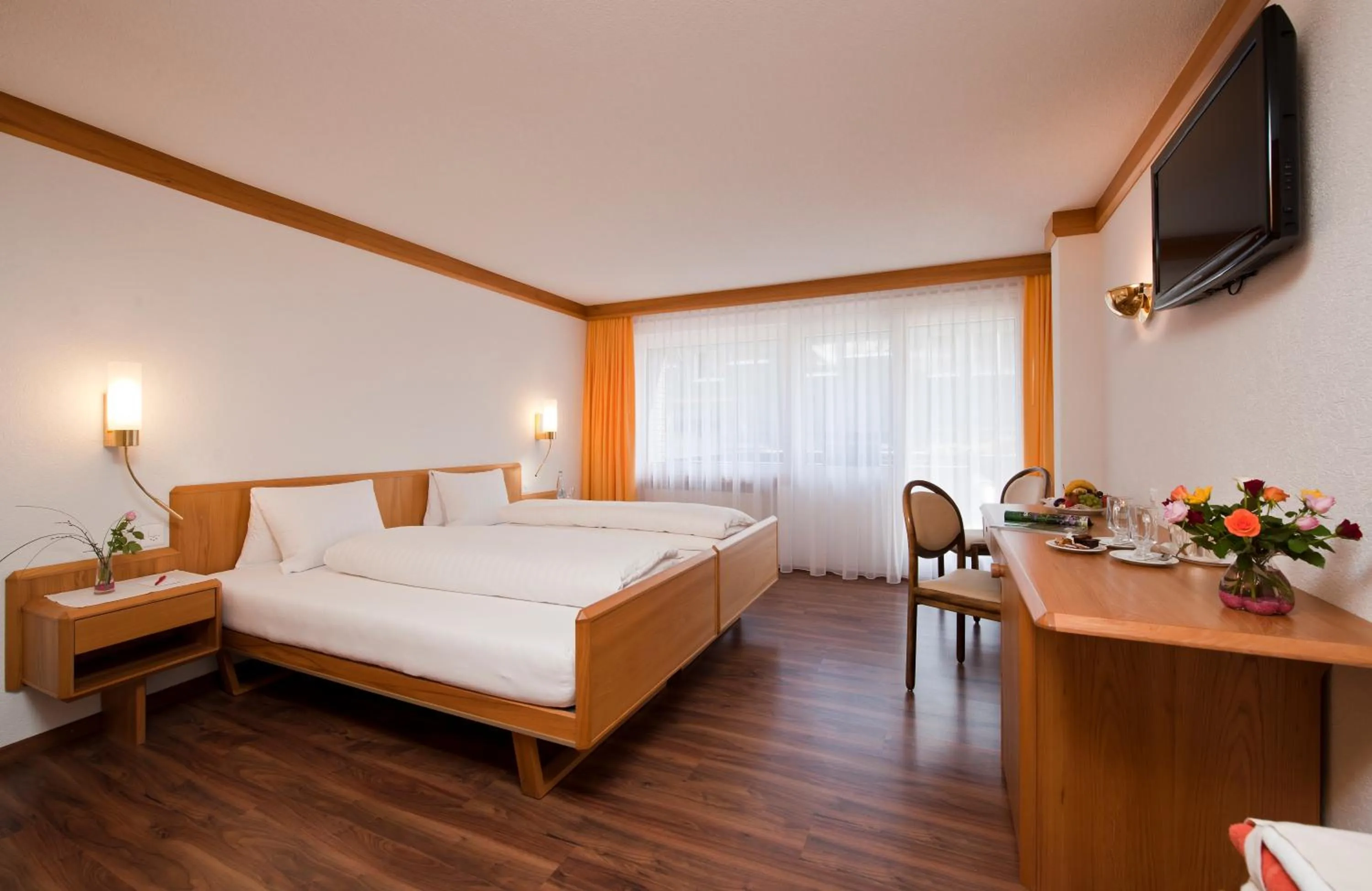 Photo of the whole room, Bed in Hotel Stump's Alpenrose