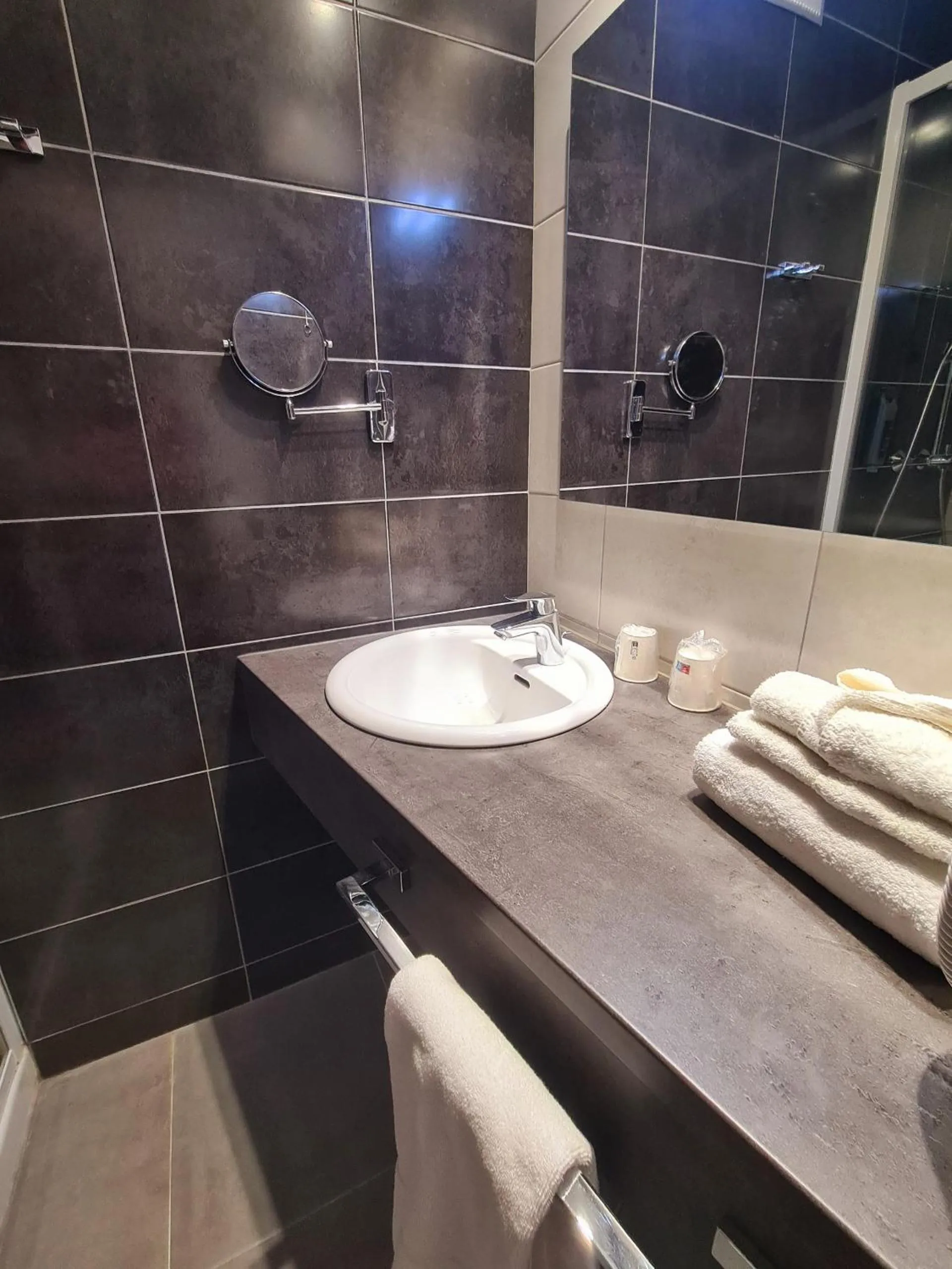 Shower in Le Cheval Blanc