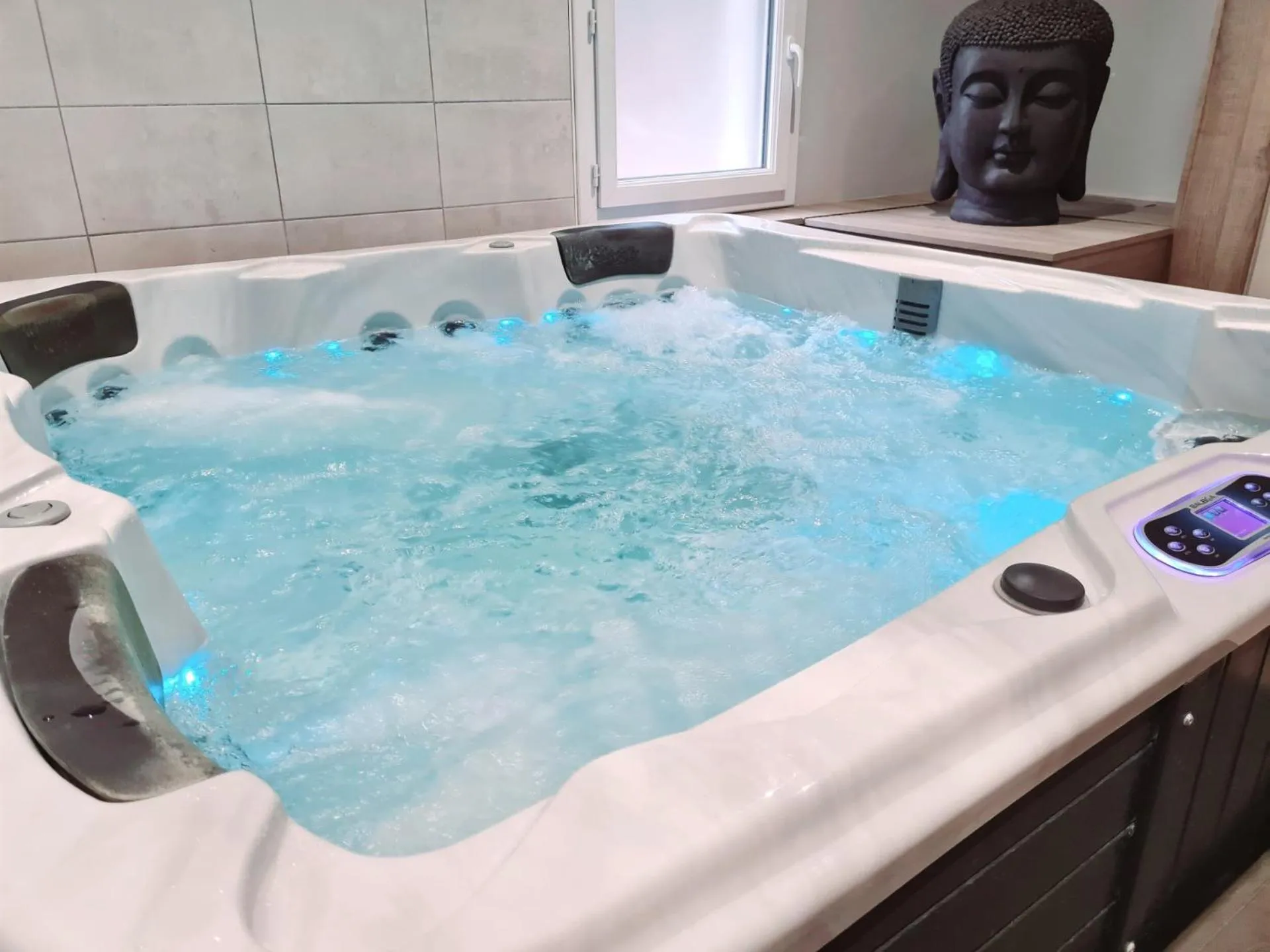 Hot Tub in Le Cheval Blanc