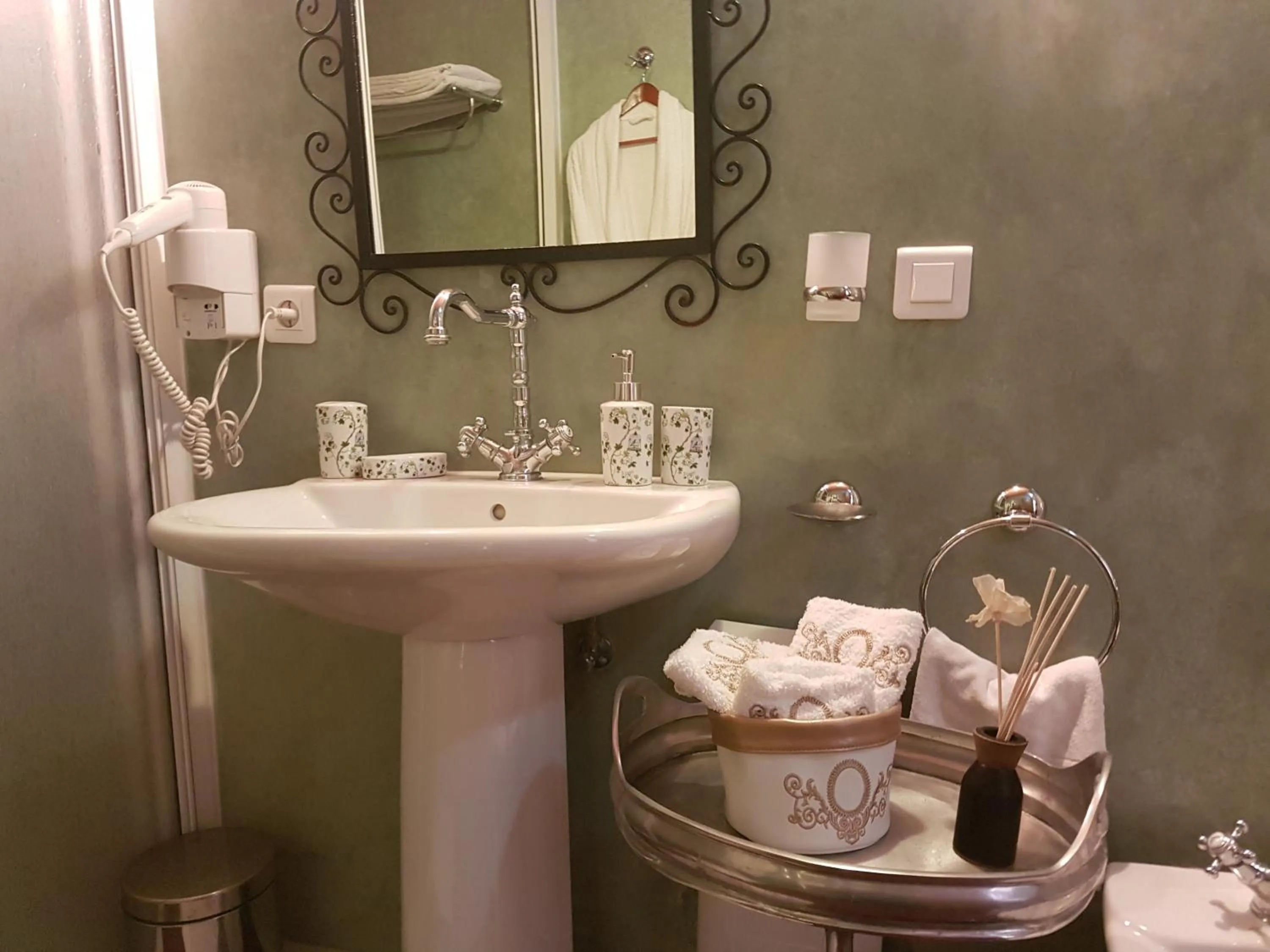 Bathroom in Riad Dar Karima