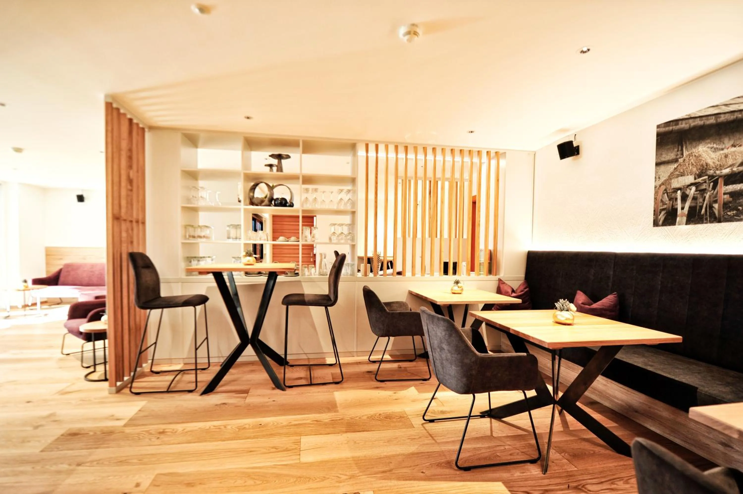 Lounge or bar in Hotel Röck Garni