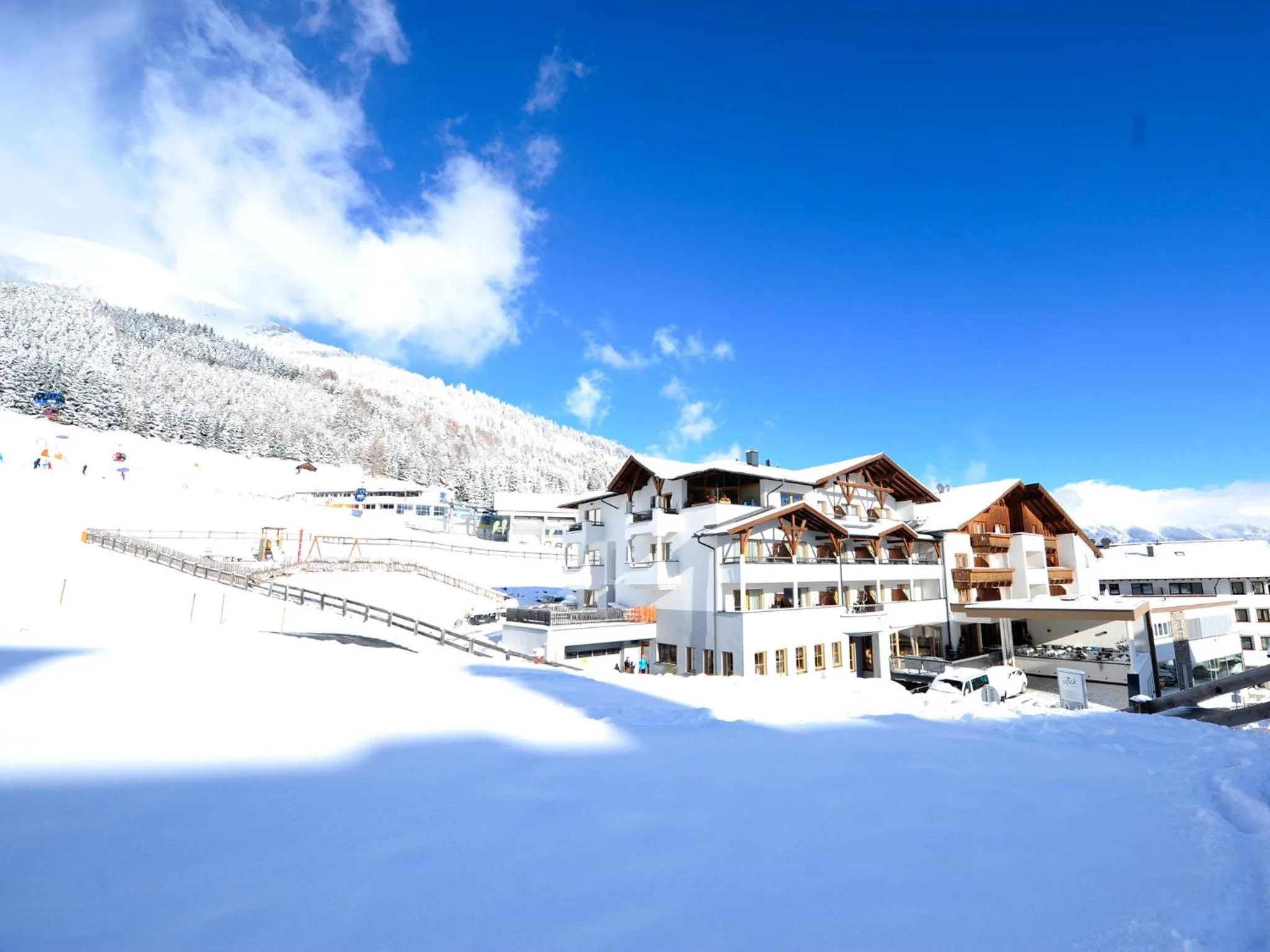 Facade/entrance in Hotel Röck Garni