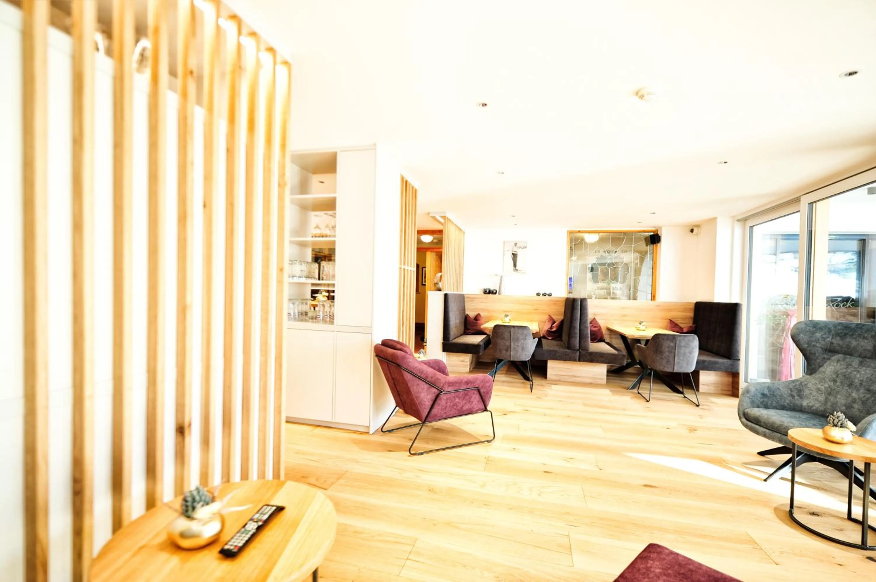 Lounge or bar in Hotel Röck Garni