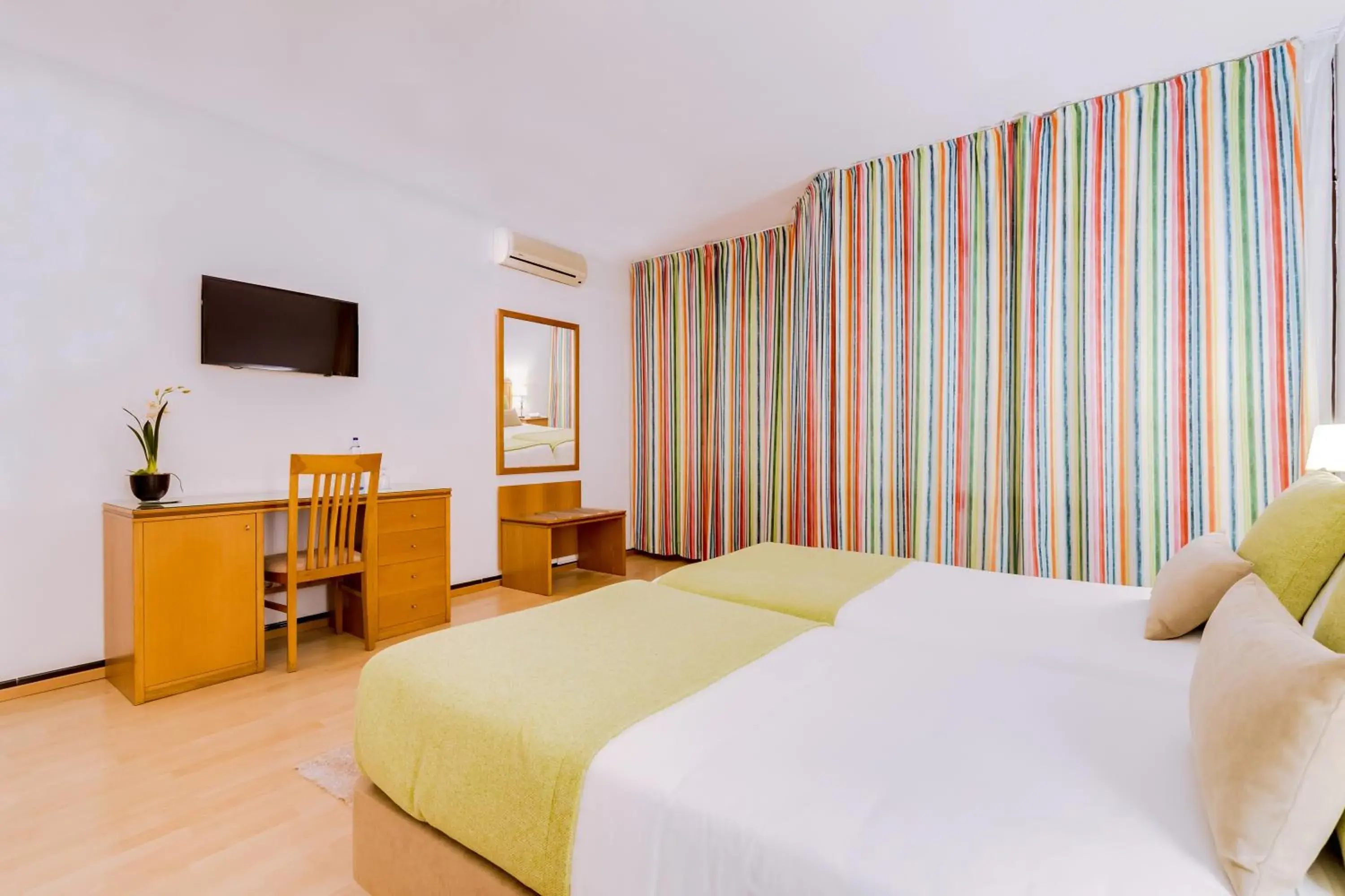 One-Bedroom Apartment with Sea View and Balcony in Monica Isabel Beach Club One-Bedroom Apartment with Sea View and Balcony in Monica Isabel Beach Club