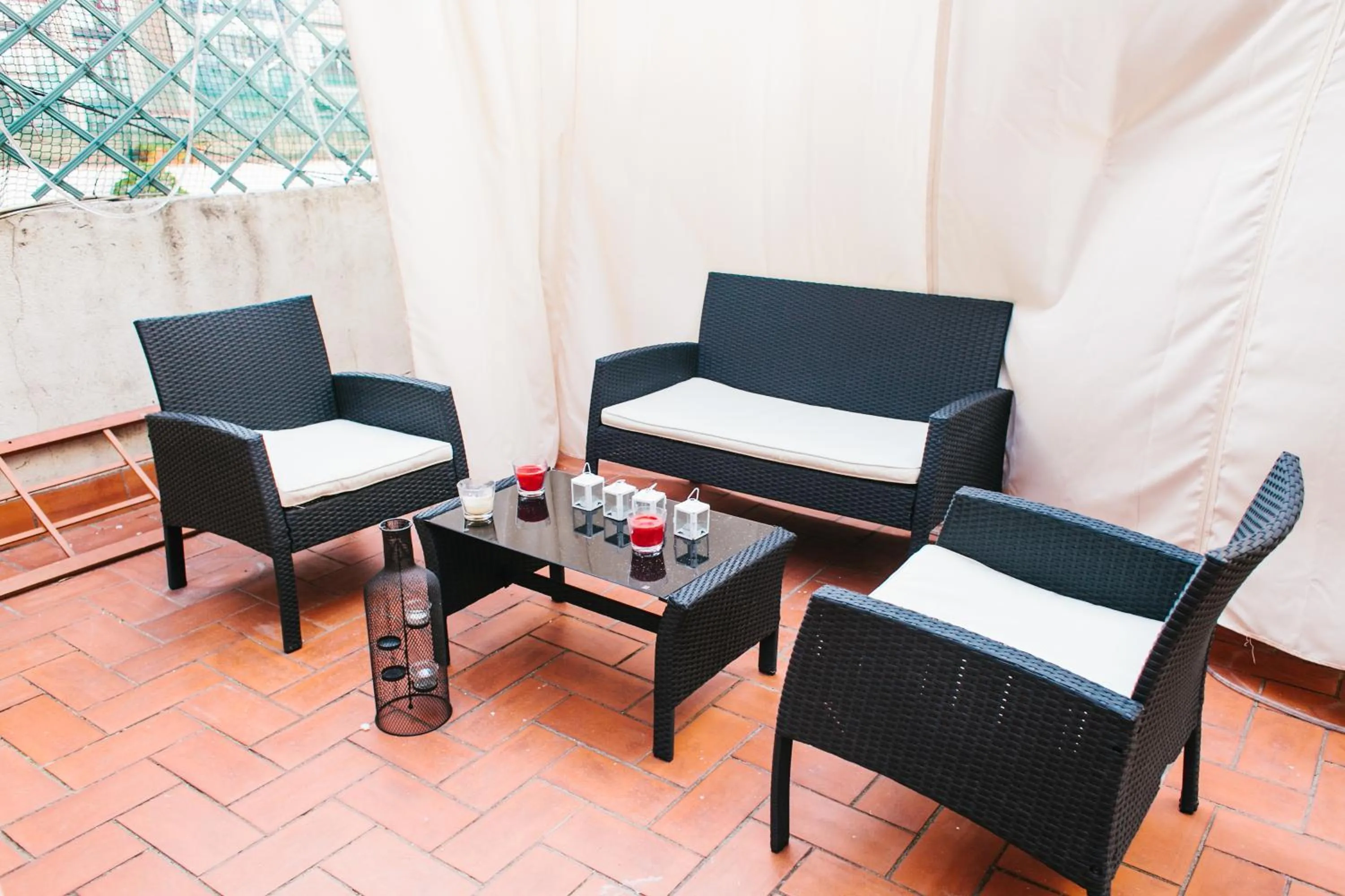 Day in ZOOROOMS Boutique Guesthouse