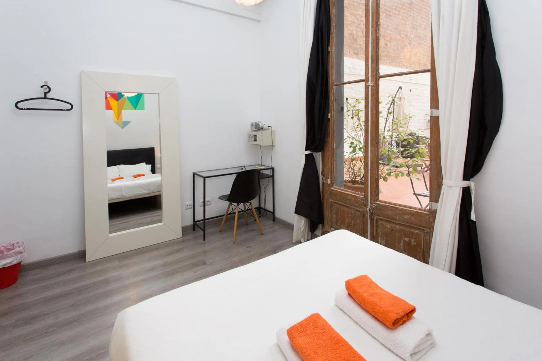 Day, Bed in ZOOROOMS Boutique Guesthouse