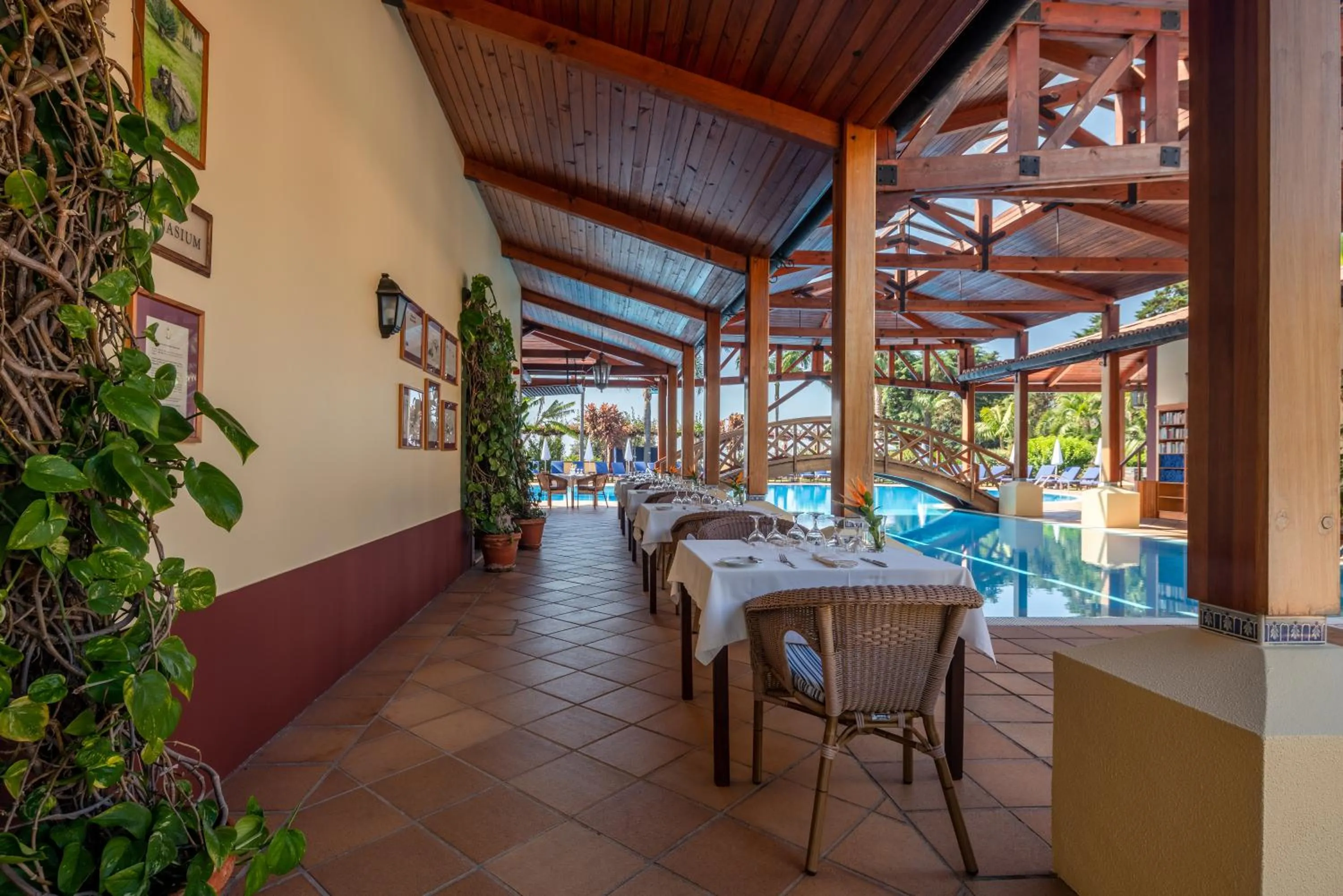 Restaurant/places to eat in Quinta Jardins do Lago
