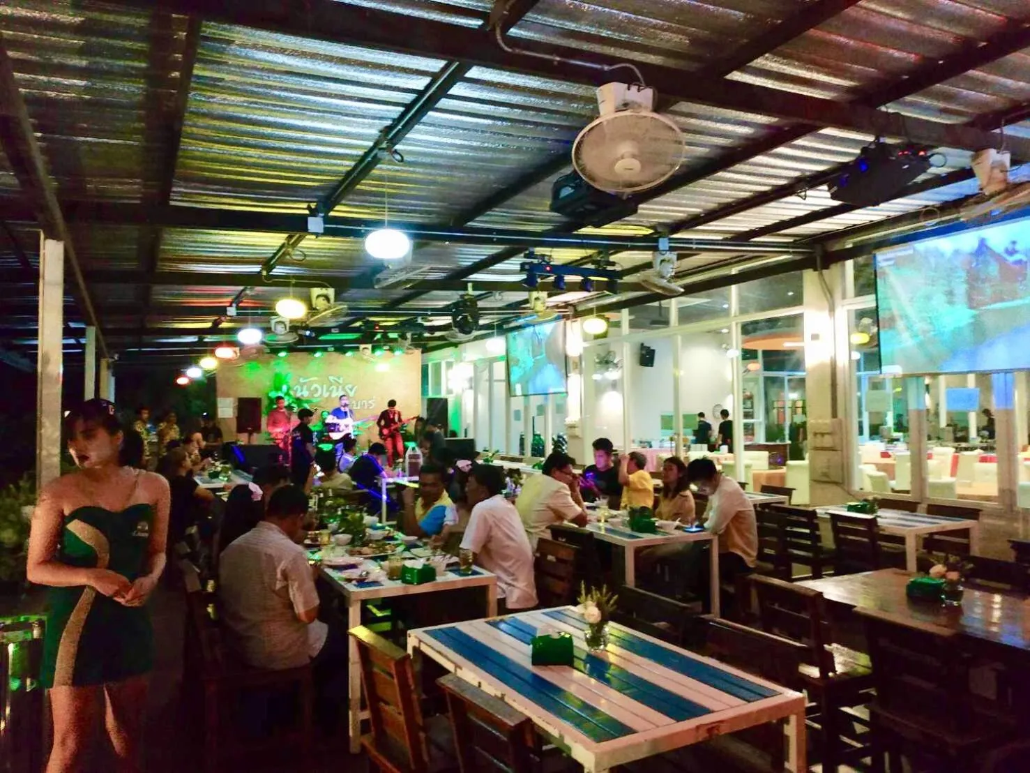 Lounge or bar in BK Place Hotel