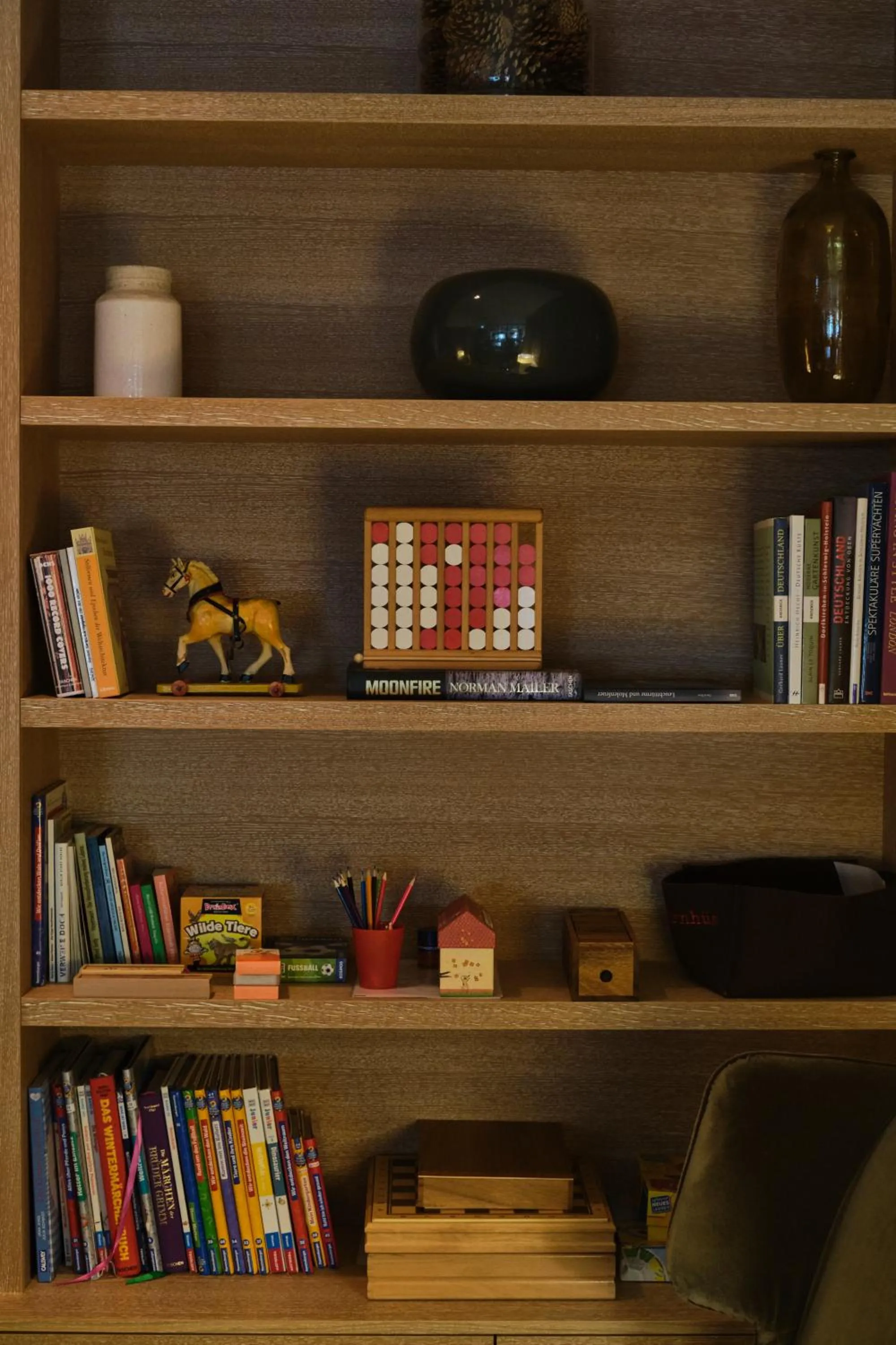 Library in Aalernhüs hotel & spa