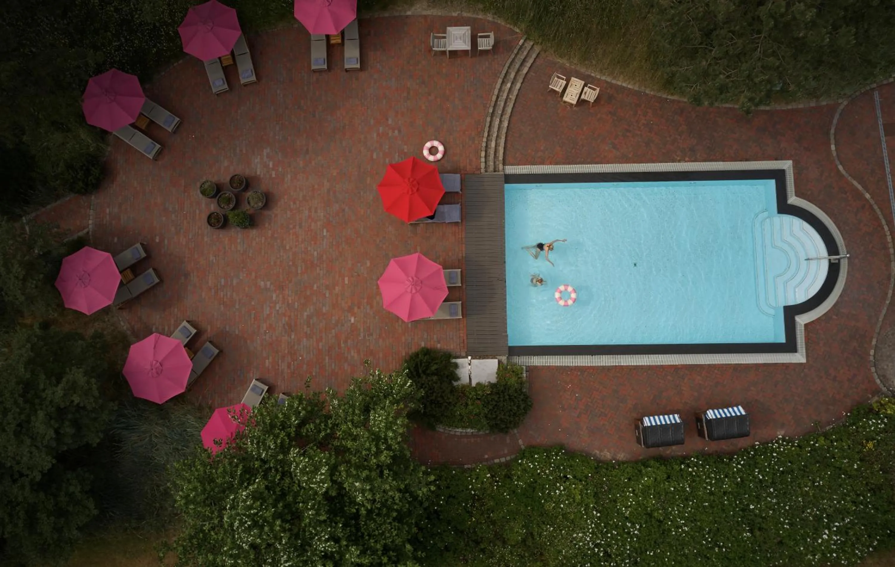 Swimming pool in Aalernhüs hotel & spa