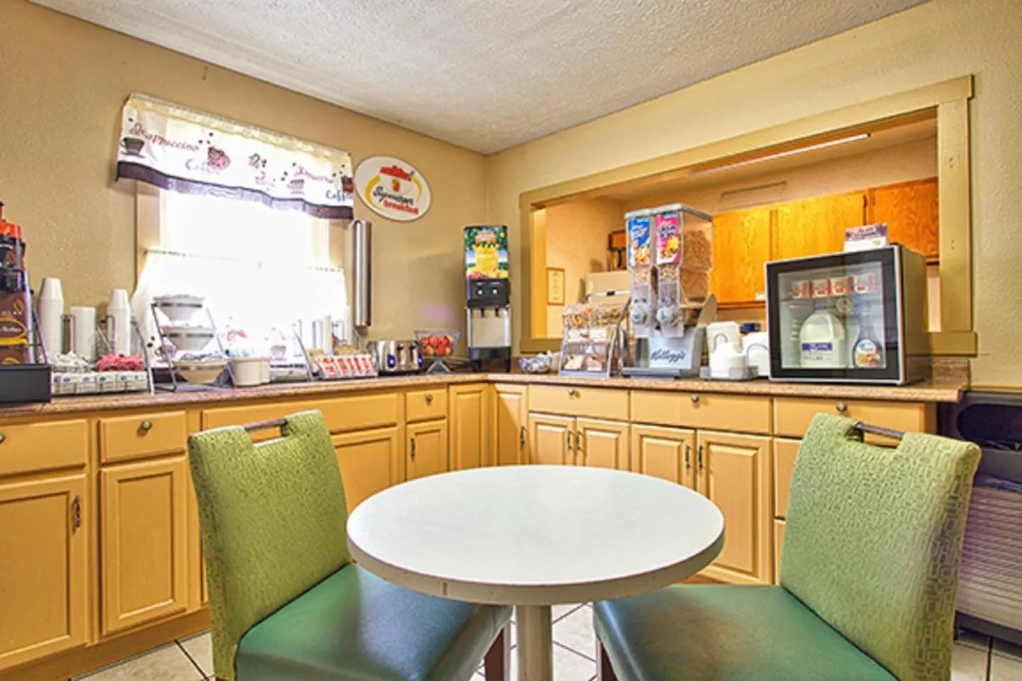 Super 8 by Wyndham Christiansburg