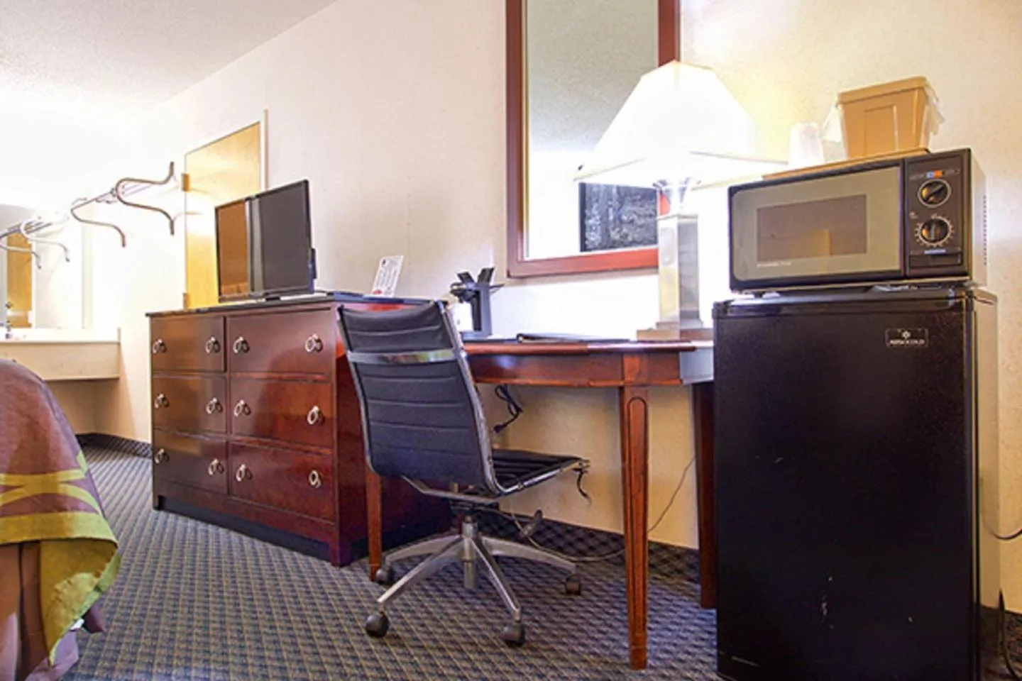 Super 8 by Wyndham Christiansburg