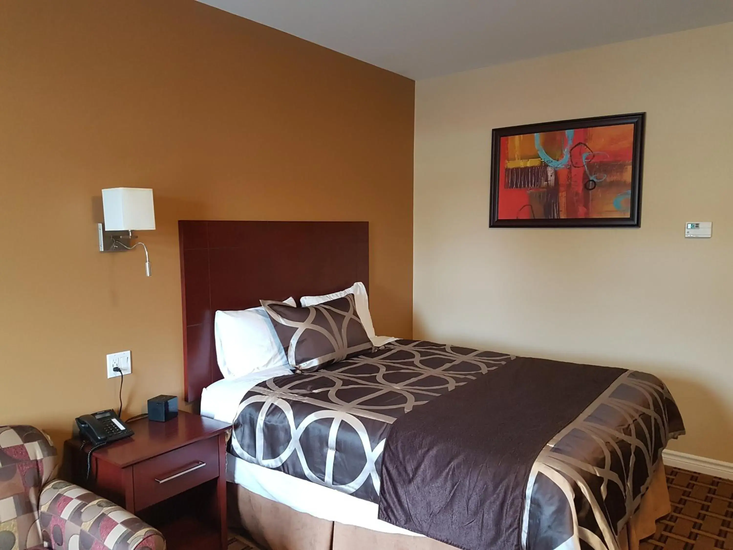 Queen Room in Fox Motor Inn Queen Room in Fox Motor Inn