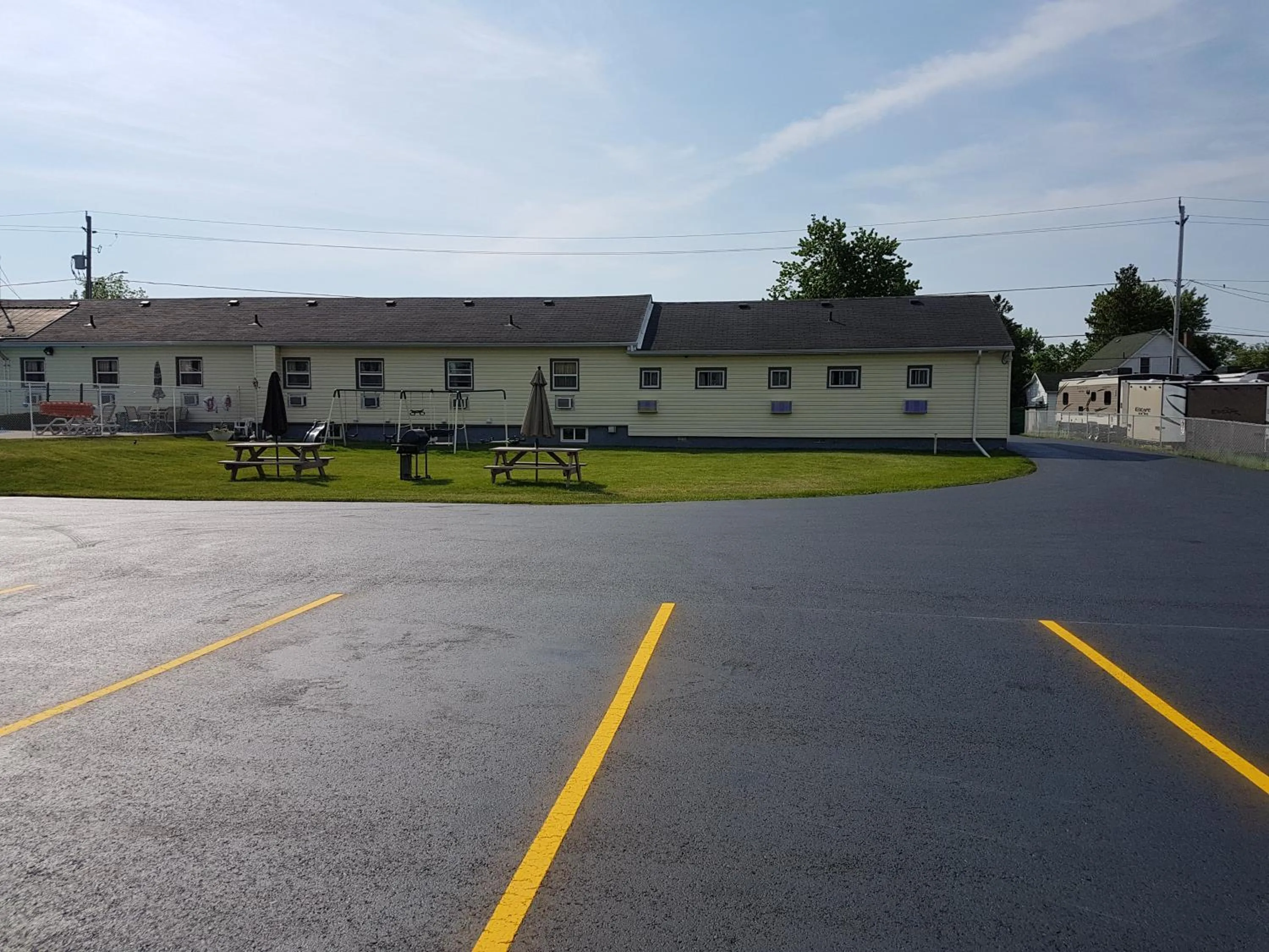 Property building in Fox Motor Inn