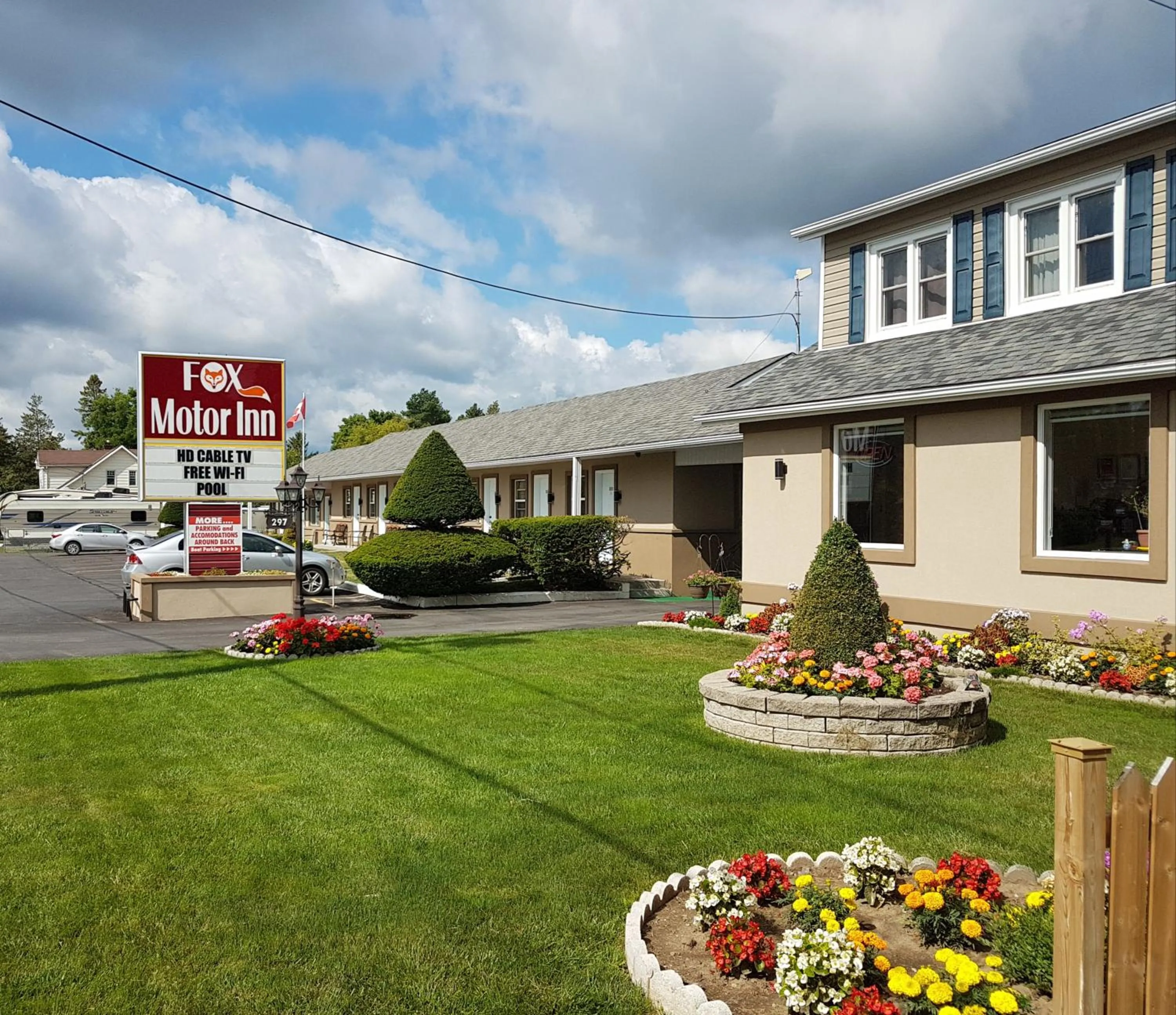 Property building in Fox Motor Inn